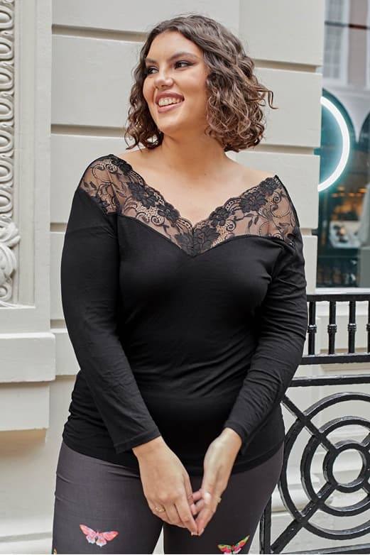 Large Black Three-quarter Sleeve Bottom Shirt - Black, 3XL