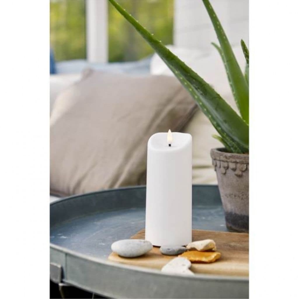 LED-kubbelys med kunstig flamme / 18 cm / Batteri / Timer / utendørs bruk / IP44