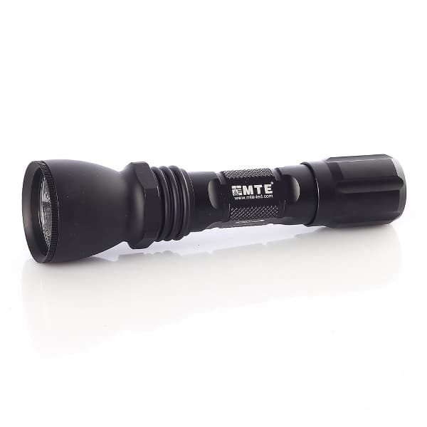 UV-lommelykt MTE UV303 - 365 nm / 1030 mW / Oppladbar, Lykt + 3400 mAh batteri + USB-lader