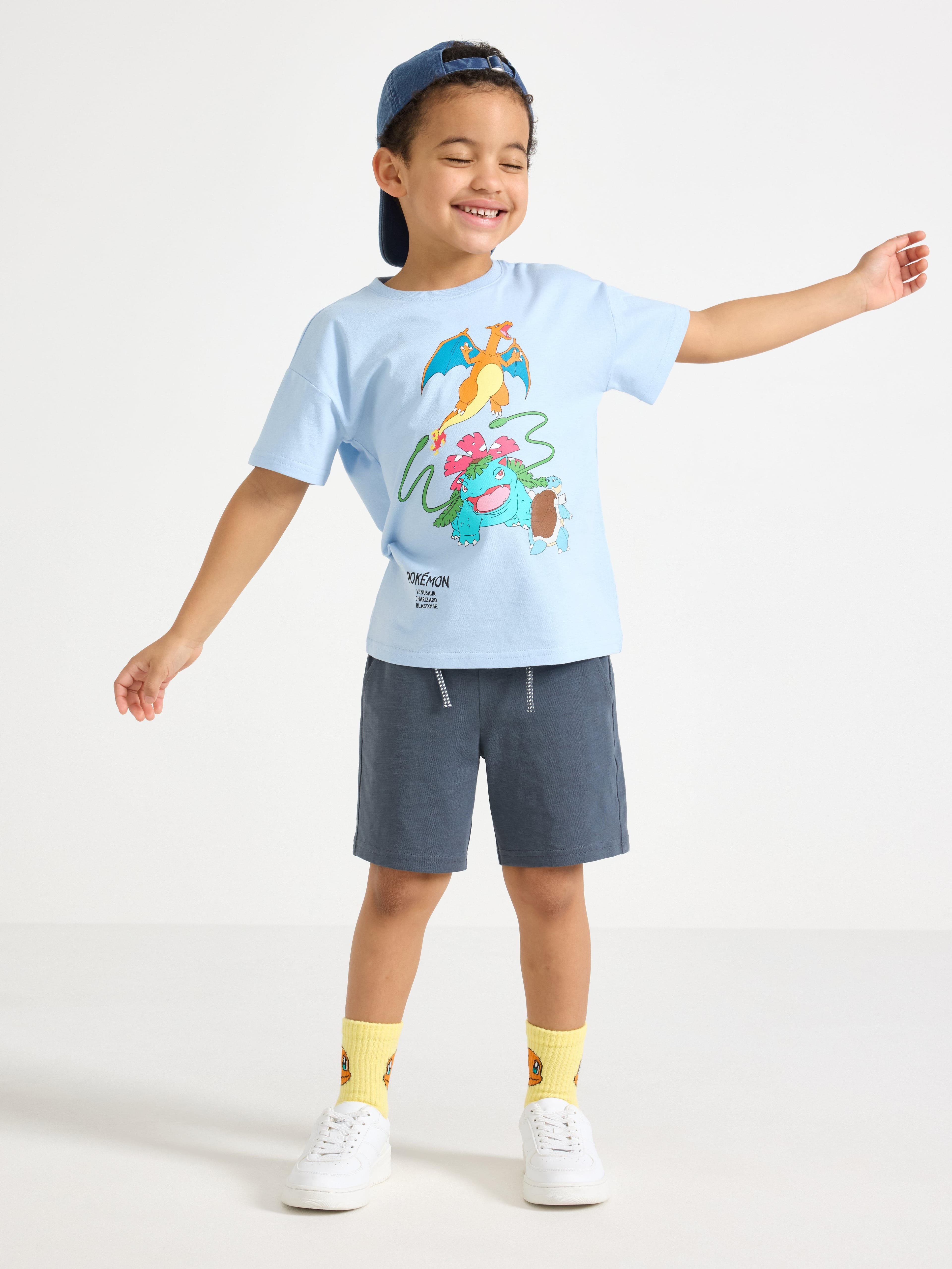 Mellomlange shorts