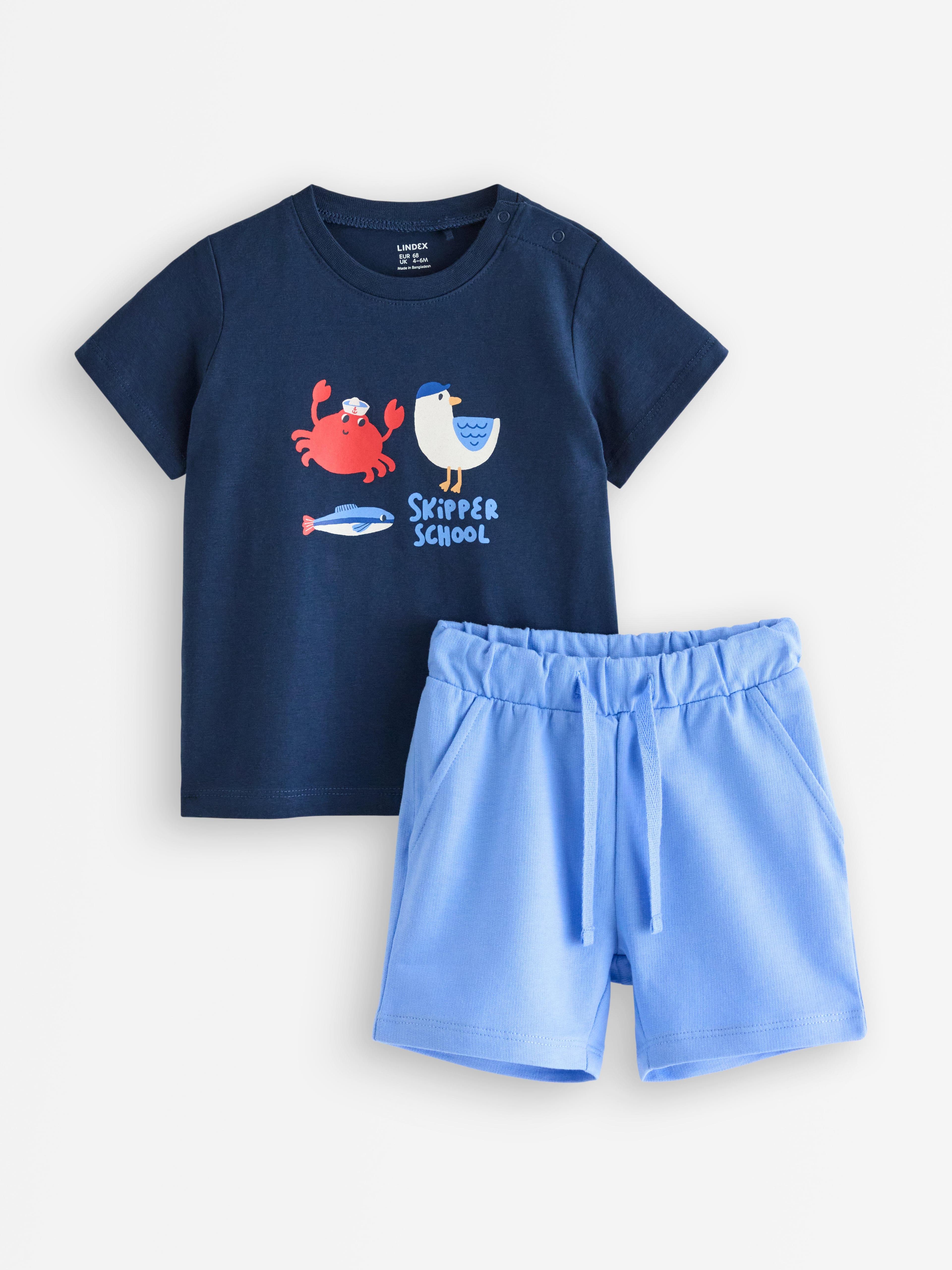 Sett - T-skjorte og sweatshorts