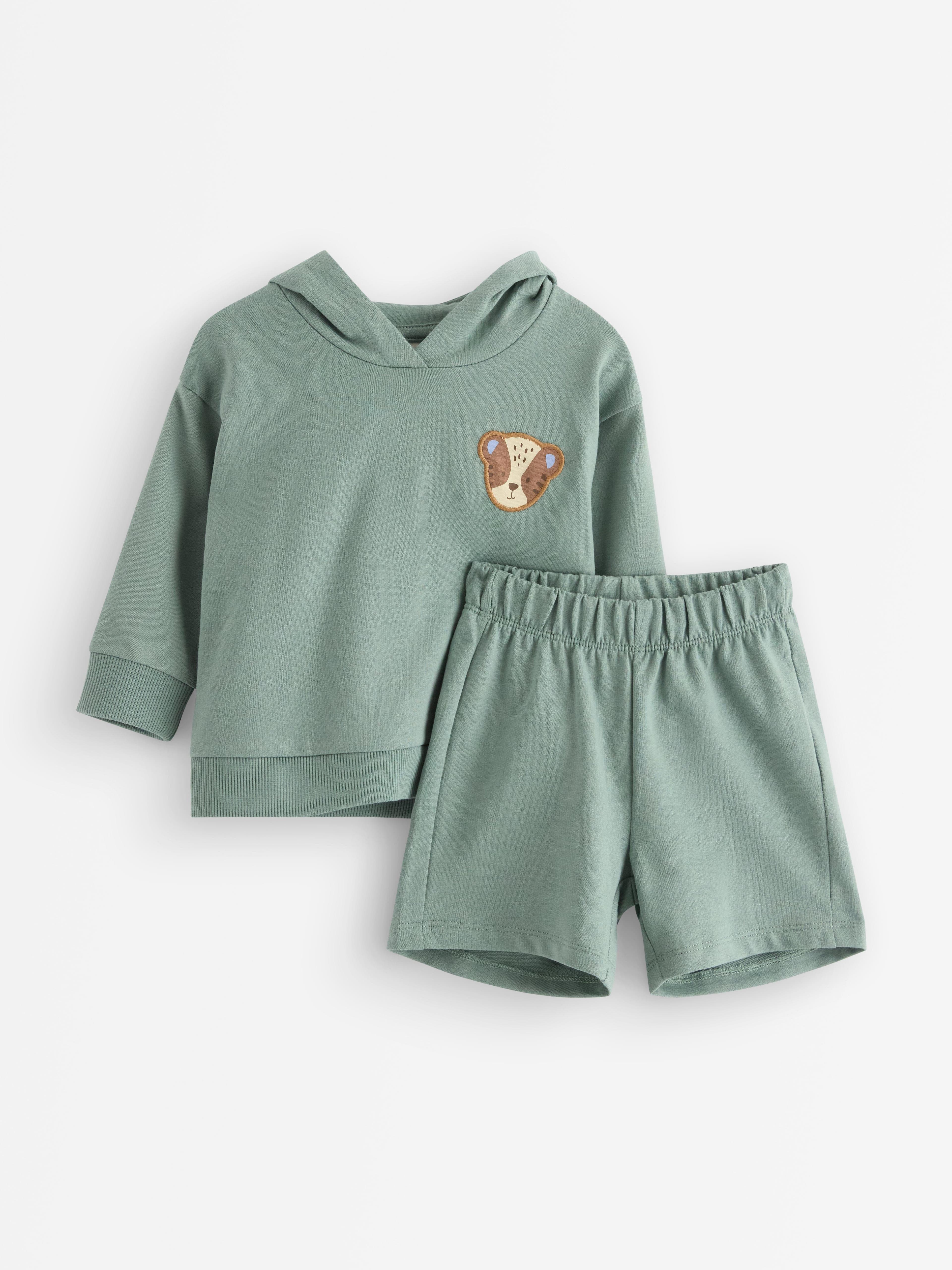 Sett - Hettegenser og sweatshorts