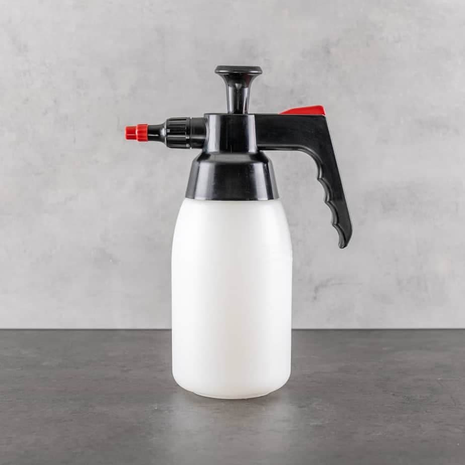 Koch-Chemie Lavtrykk 1L Solvent - Pumpekanne for avfetting
