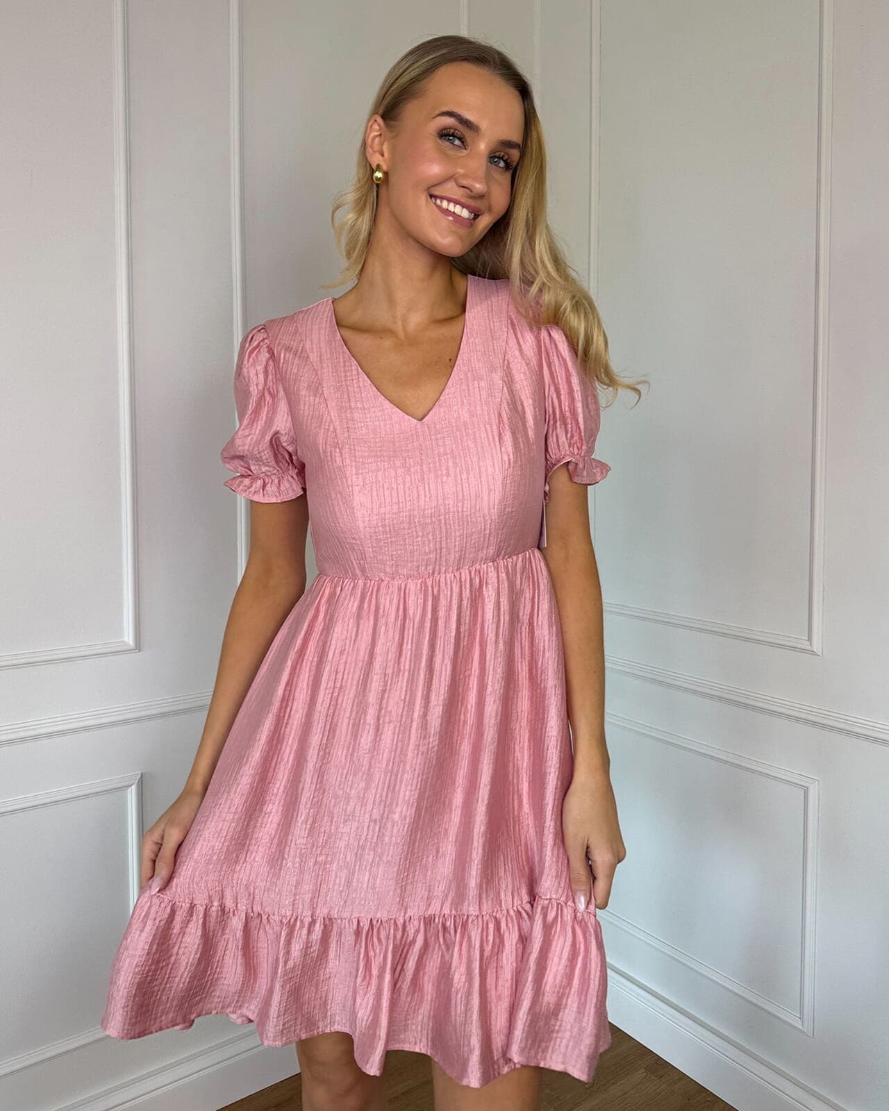 FLOYD Kjole Arla Wave, XS Kjole Rosa XS