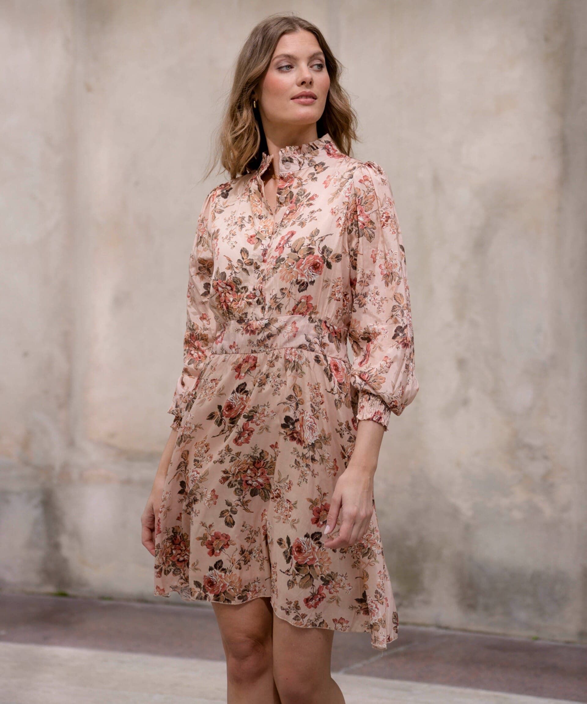 FLOYD Kjole Falina Flores, XS, FLOYD Kjole Beige XS