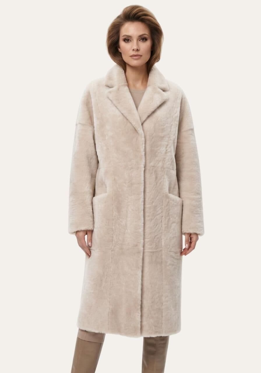 Shearling Mantel in Cream - Zeitlose Eleganz aus echtem L... - Größe: L