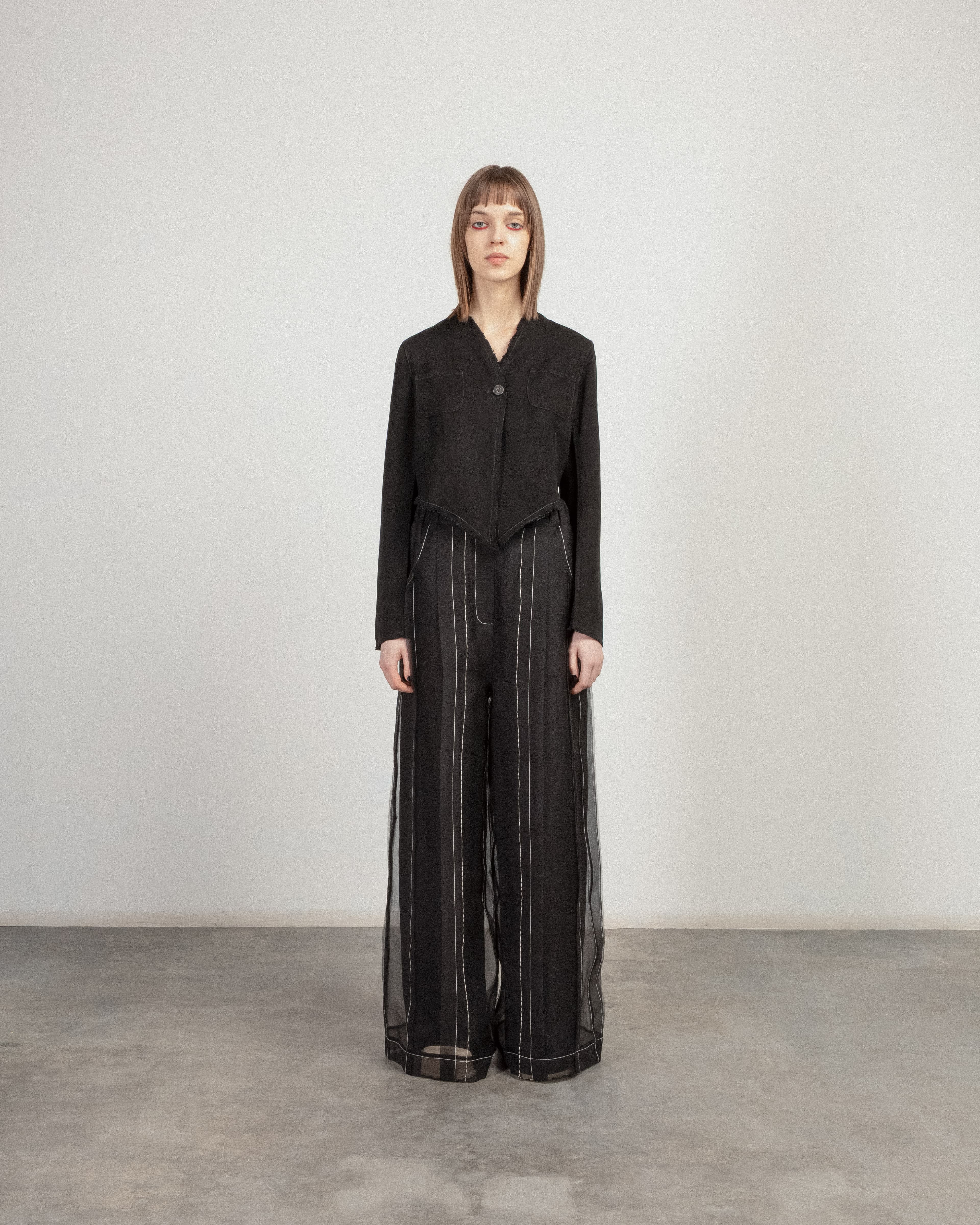 Casaco cropped Vusciche 125MU Preto