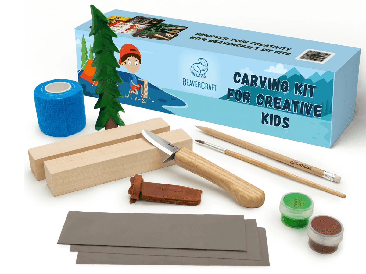 BeaverCraft DIY08 Spruce Tree Carving Kit