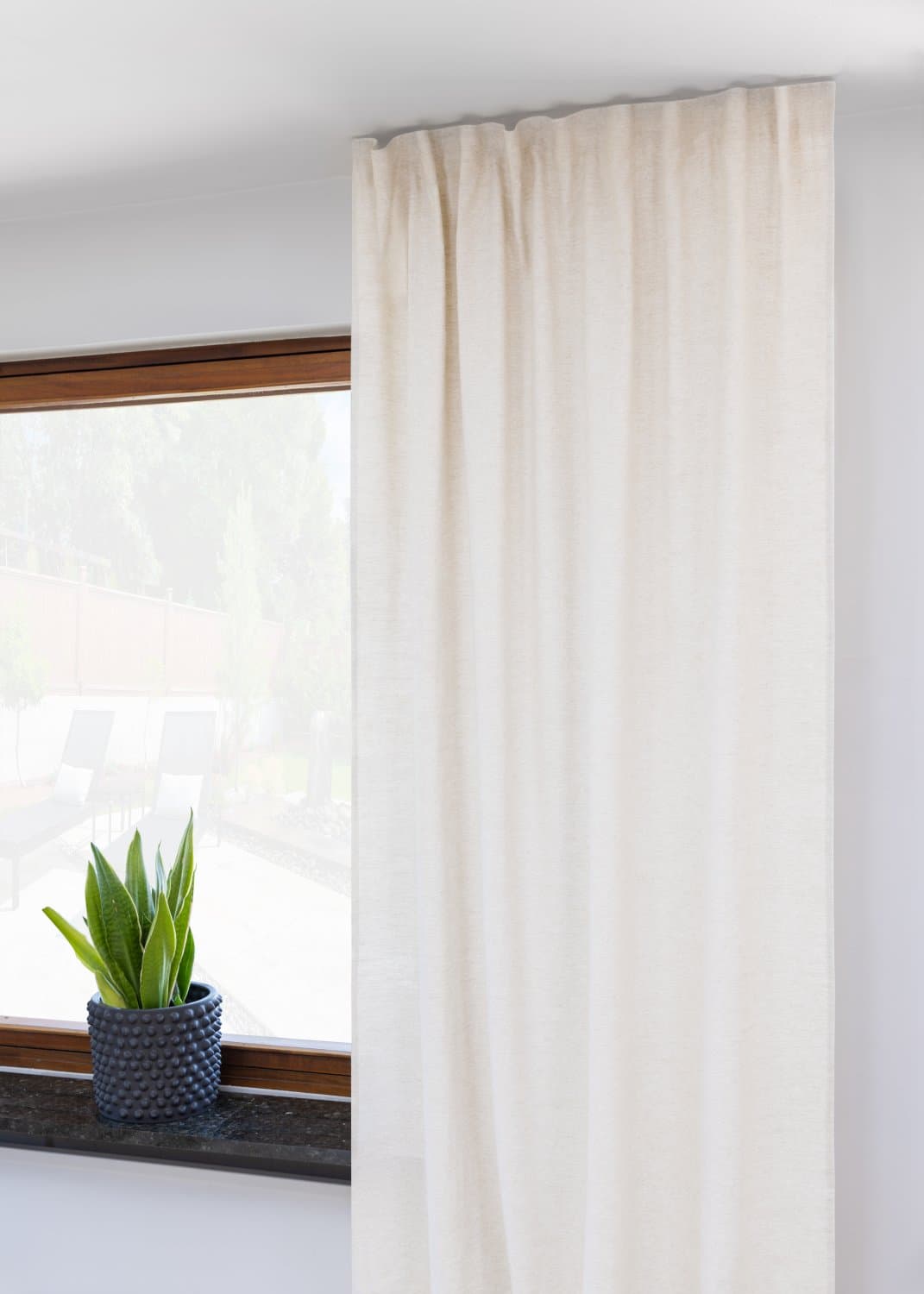 Gardiner - Lingardin Kali (beige) (Størrelse: 145 x 300 cm)