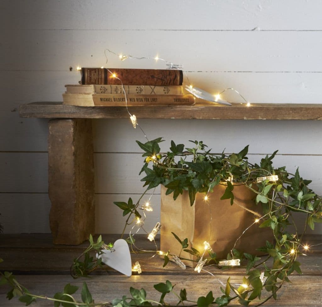 Clippy lyslenke - 30 LED-lys med 16 klesklyper
