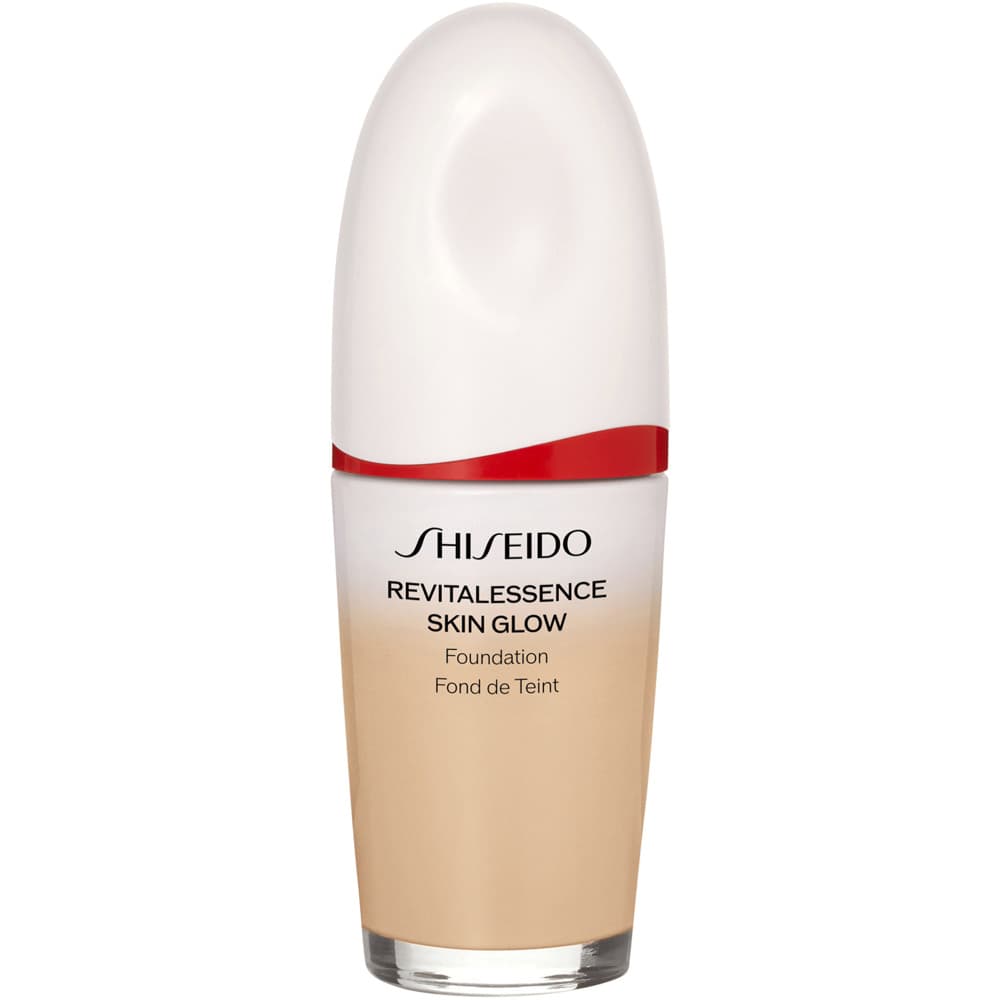 RevitalEssence Skin Glow Foundation, 150