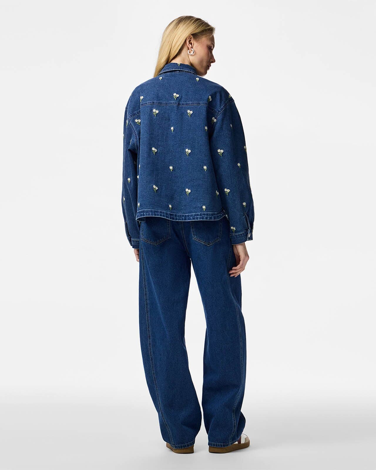 PIECES Denimjakke Flora, M, PIECES Jakke Blå M