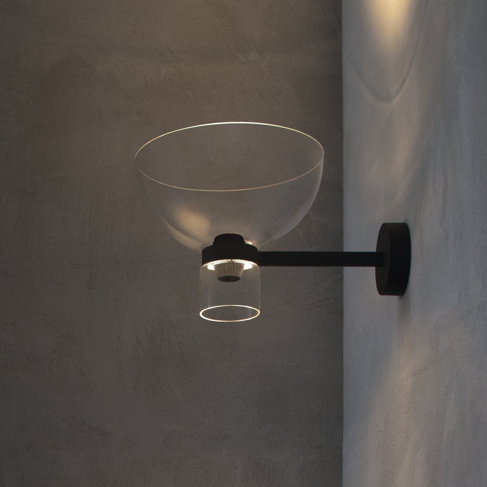 Nocturne Bowl LED-vegglampe, svart, glass, dimbar – FLOS - Entré - Design - Aluminium - Med skjerm