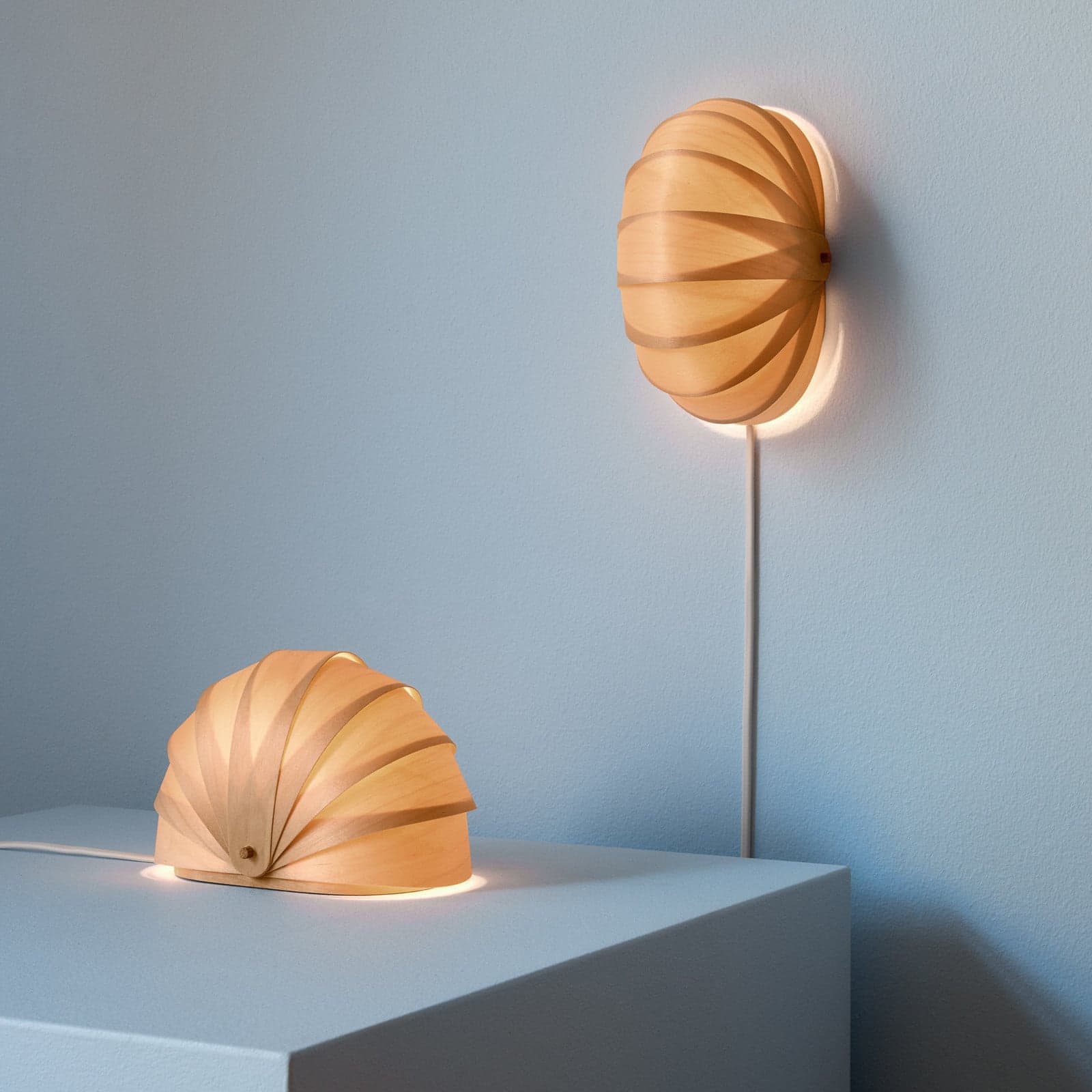 ST908 Bordlampe i naturlig bjørketre, 19 cm, G9 – Tom Rossau - Stue - Design - Med en lyskilde