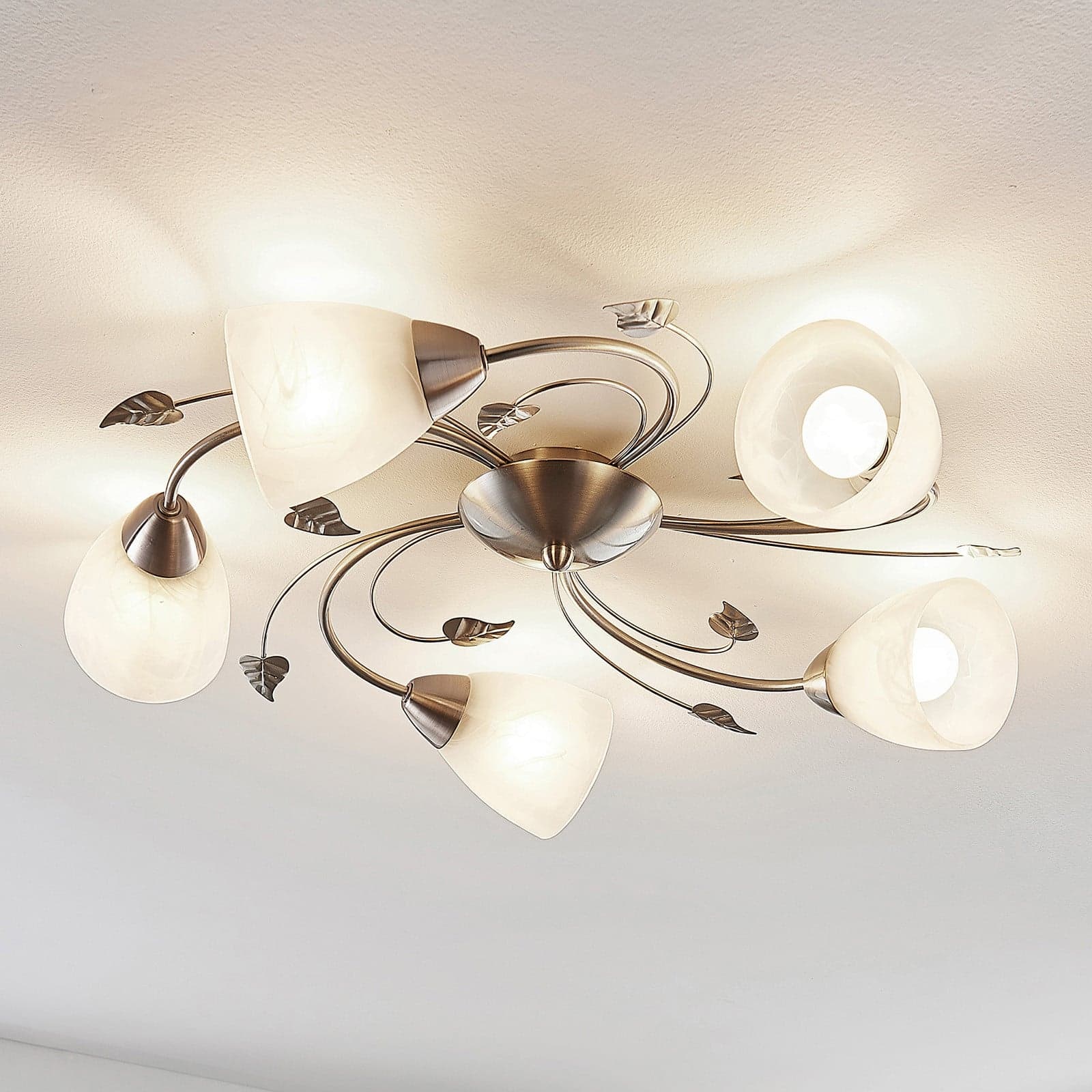 Yannie 5 Taklampe Nickel/Opal - Lindby - Stue - Antikk - Metall - Med flere lyskilder