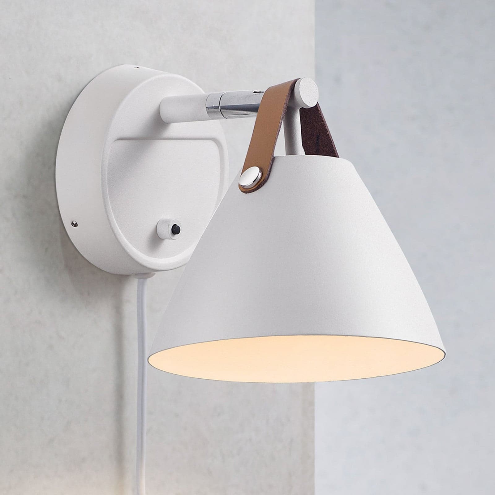 Strap 15 vegglampe hvit - DFTP DFTP by Nordlux - Stue - Moderne - Metall - Med en lyskilde