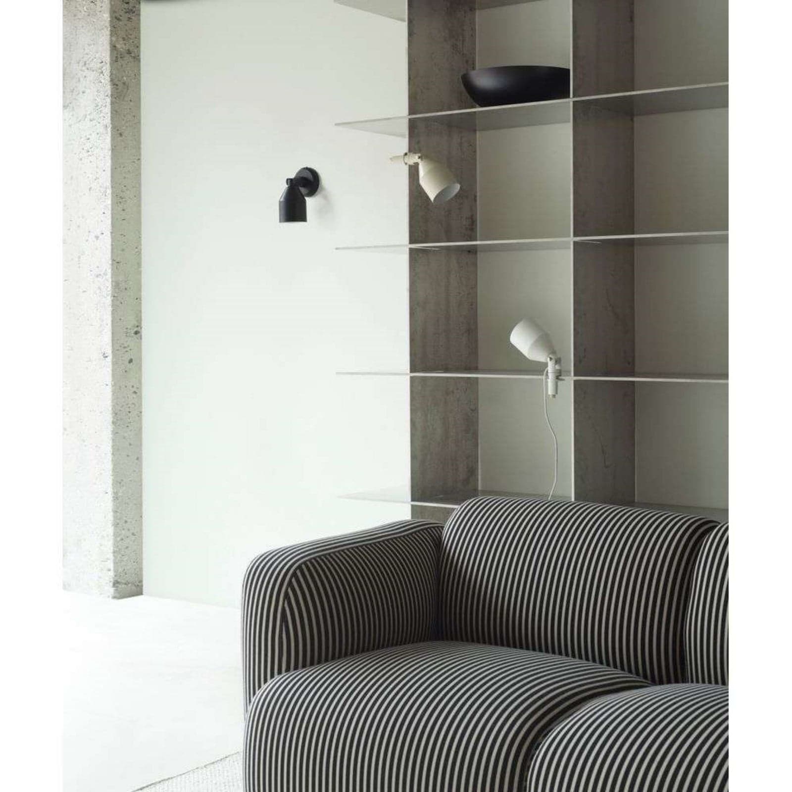 Klip Vegglampe Black - Normann Copenhagen - Stue - Metall