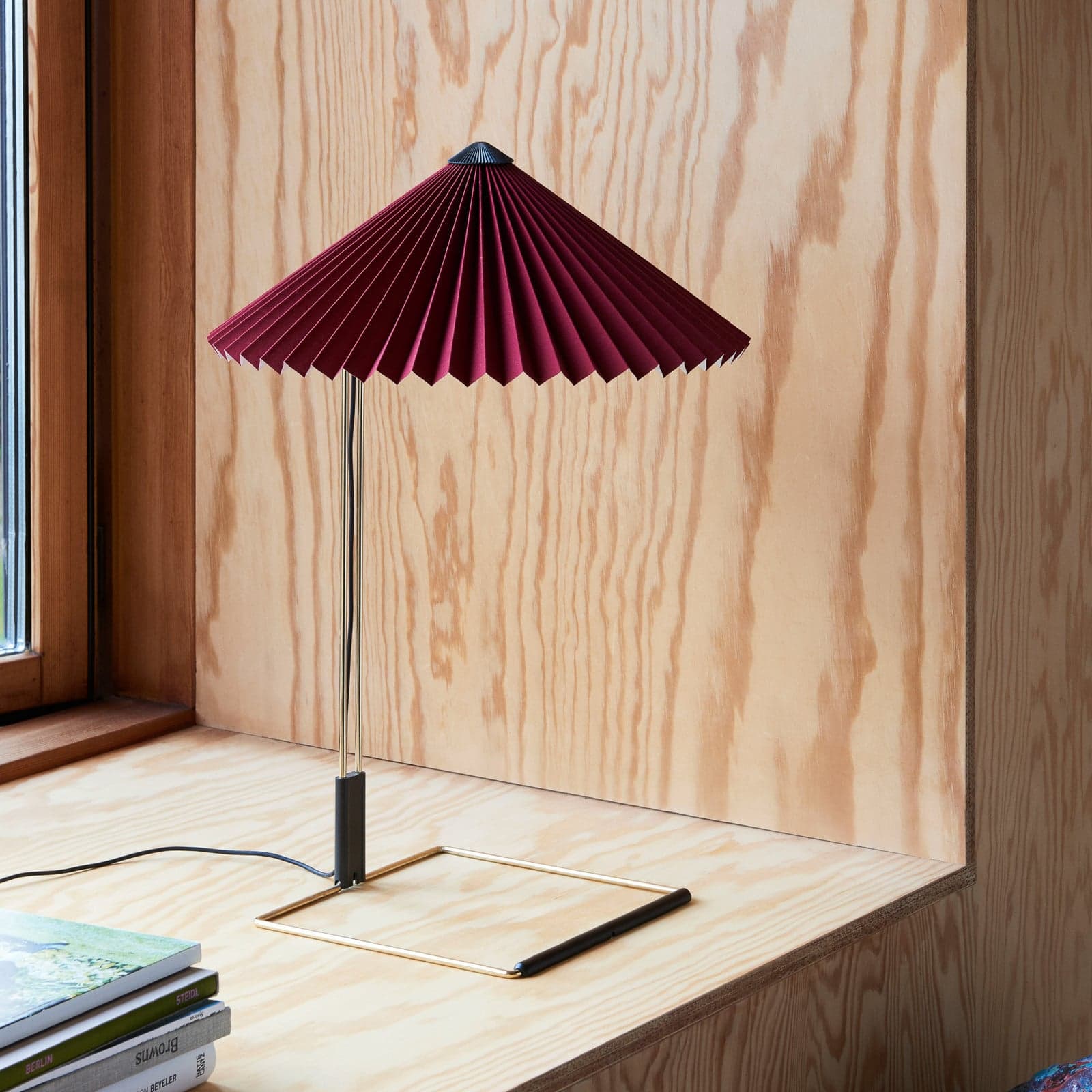 Matin Bordlampe L Oxide Red - HAY Matin 380 - Stue - Design - Metall - Med skjerm