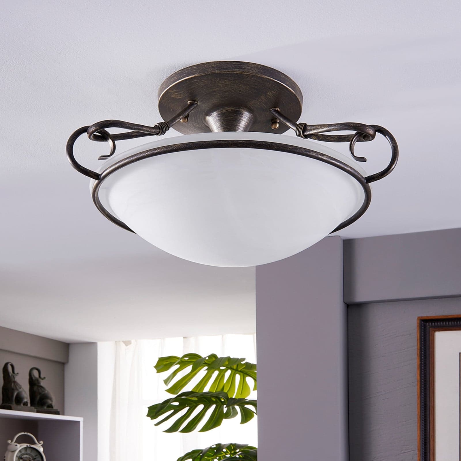 Rando Taklampe White/Antique - Lindby - Stue - Rustikk - Metall - Med avstand
