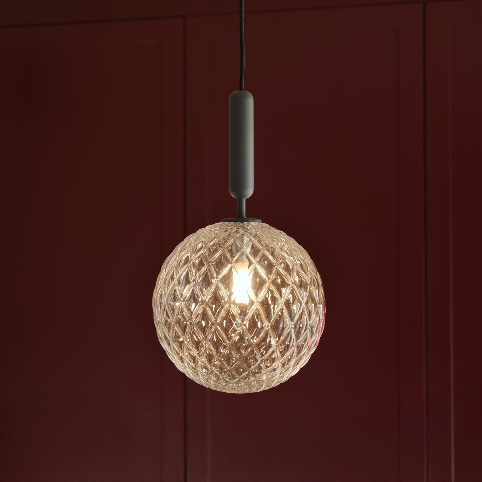 Miira 1 Pendel Large Rock Grey/Optic Clear - Nuura Miira 1 Large Nuura Aps - Stue - Design - Glass - Kule