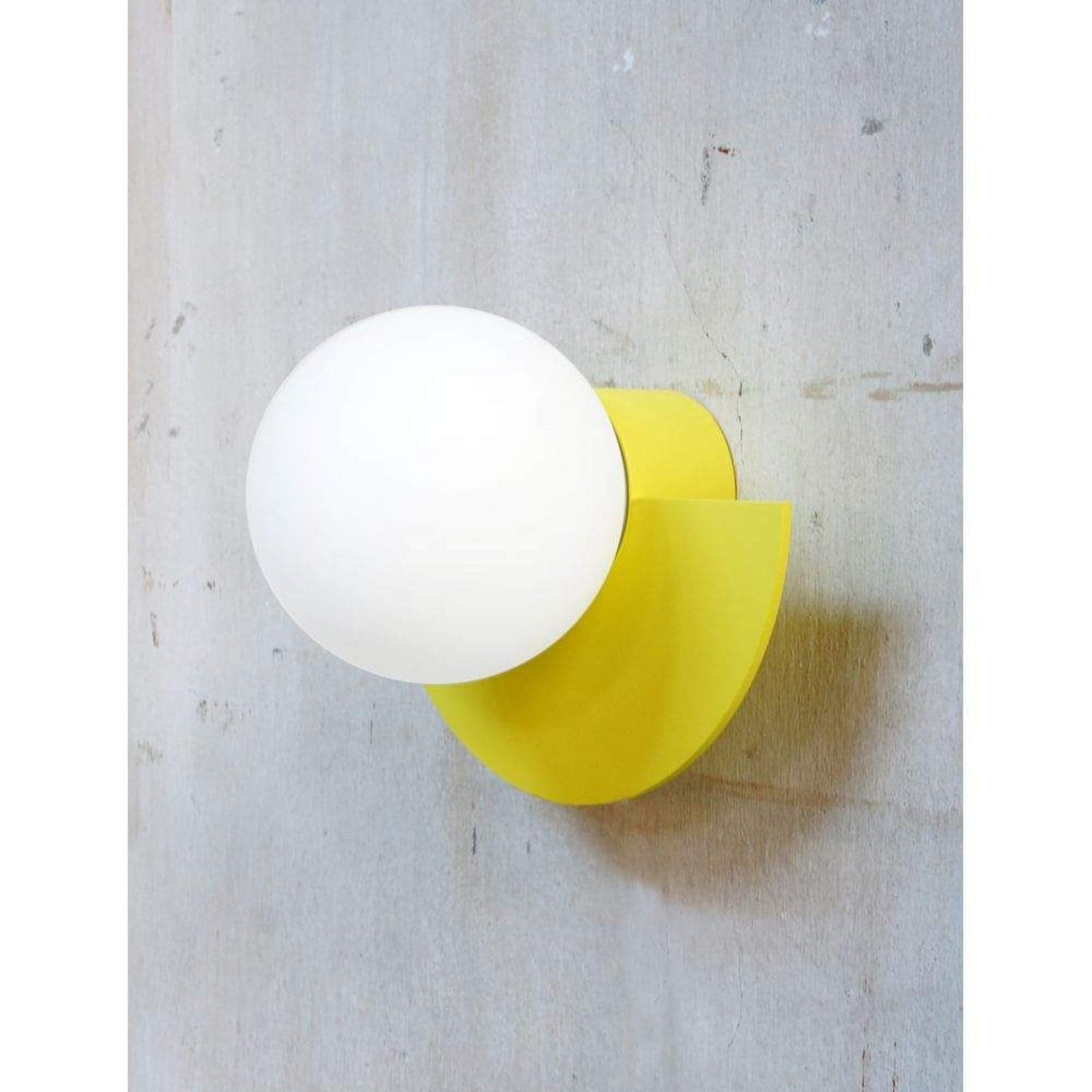 Candy Little Circle 180 S vegglampe, gul - Swedish Ninja - Stue - Metall