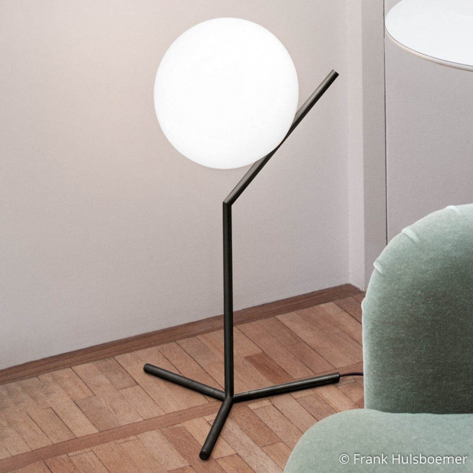 IC T1 High bordlampe matt svart - FLOS - Stue - Design - Metall - Kule