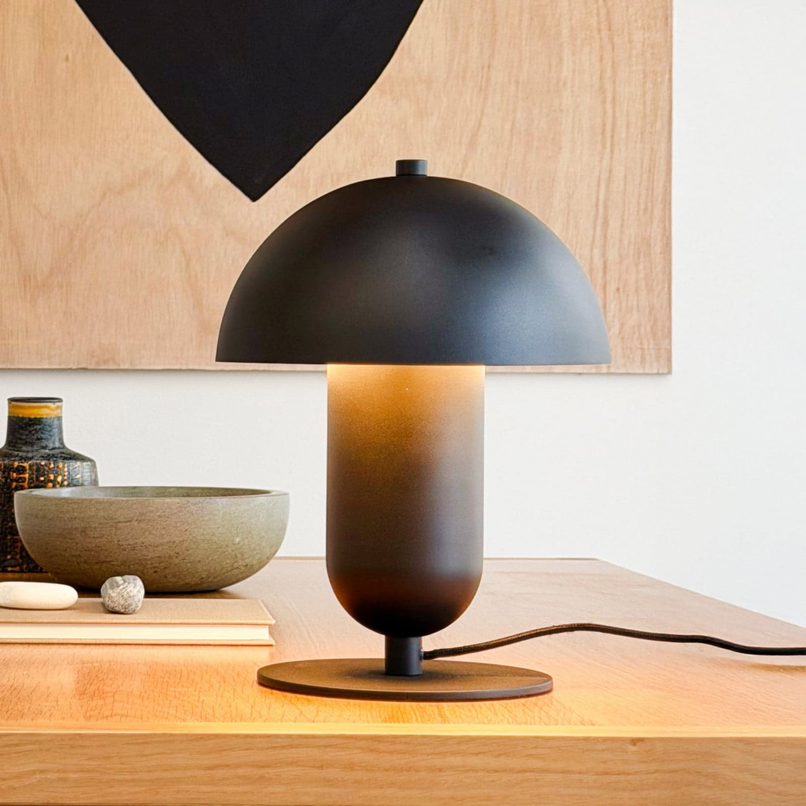 Movie bordlampe, svart, metall, E27 – Dyberg Larsen - Stue - Design - Med en lyskilde