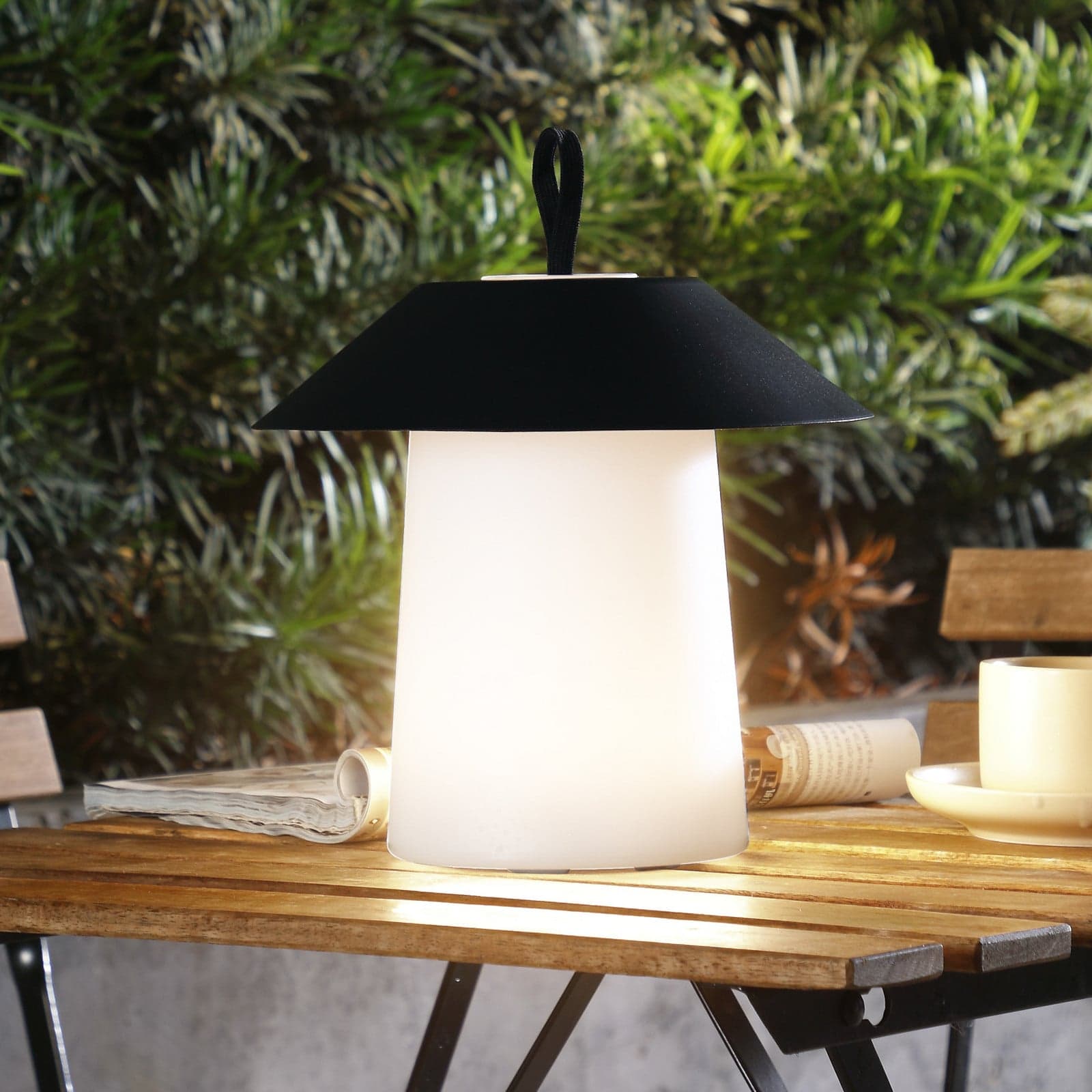 Kalina LED Portable Utendørs Bordlampe Svart/Hvit - Lindby - Balkong - Moderne - Plast - Med skjerm