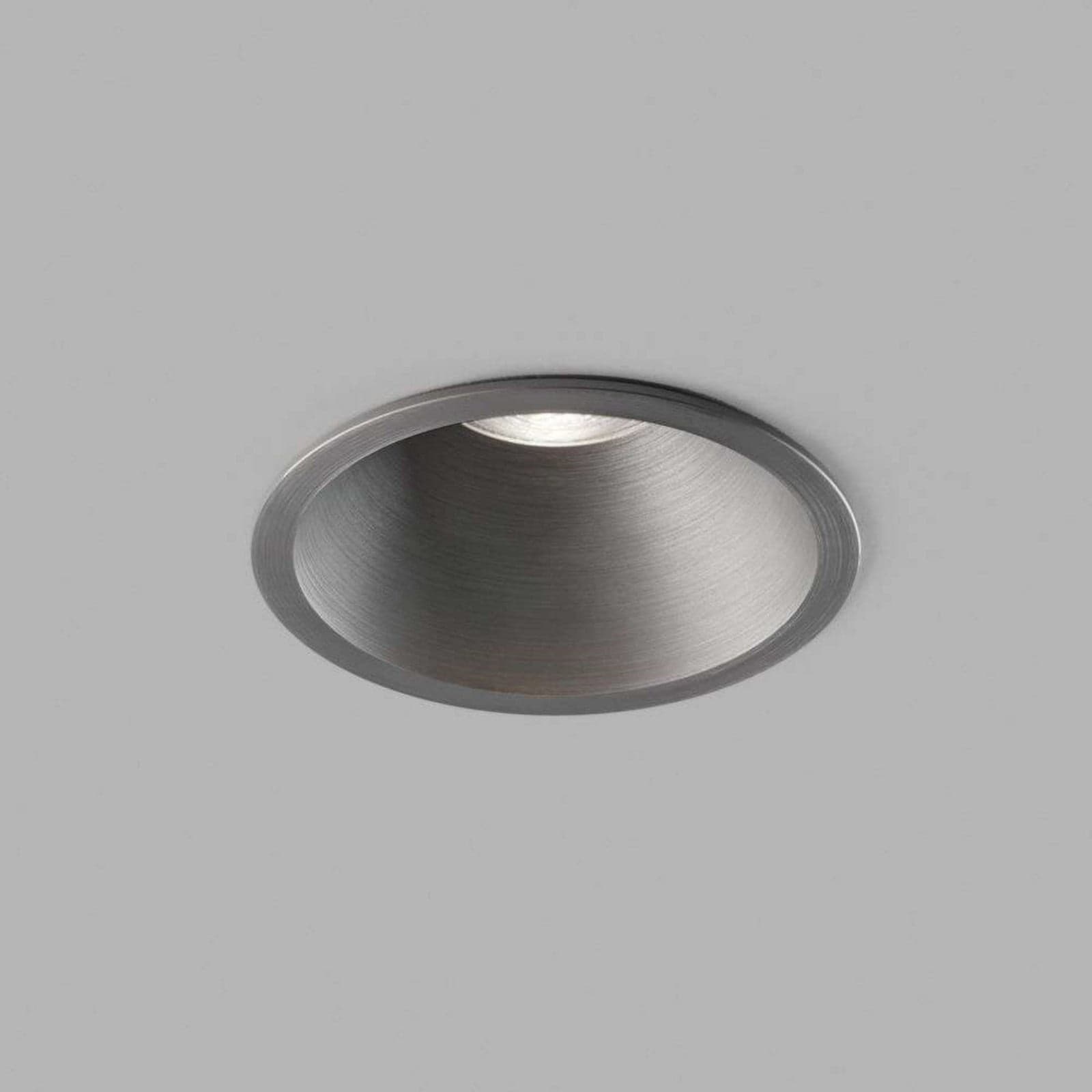 Curve II innfelt spot, Ø 90 cm IP54, CCT, sølv - LIGHT-POINT - Stue - Aluminium