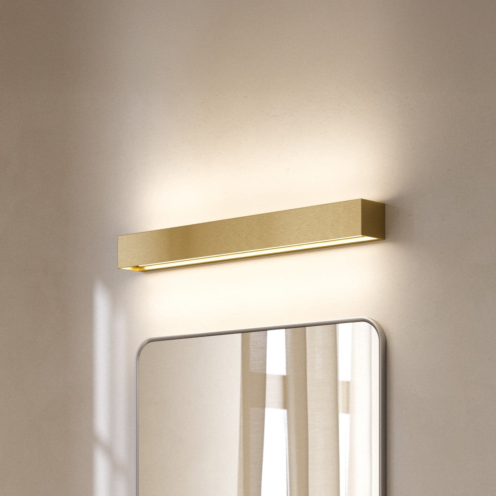 Linea W3 LED-vegglampe messing 60 cm, CCT, IP20 - Light-Point - Stue - Design - Aluminium - Med flere lyskilder