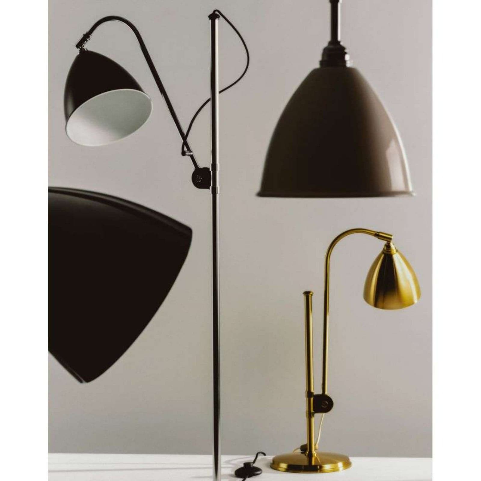 Bestlite BL3 gulvlampe, Ø 21 cm, svart/metall - GUBI - Stue