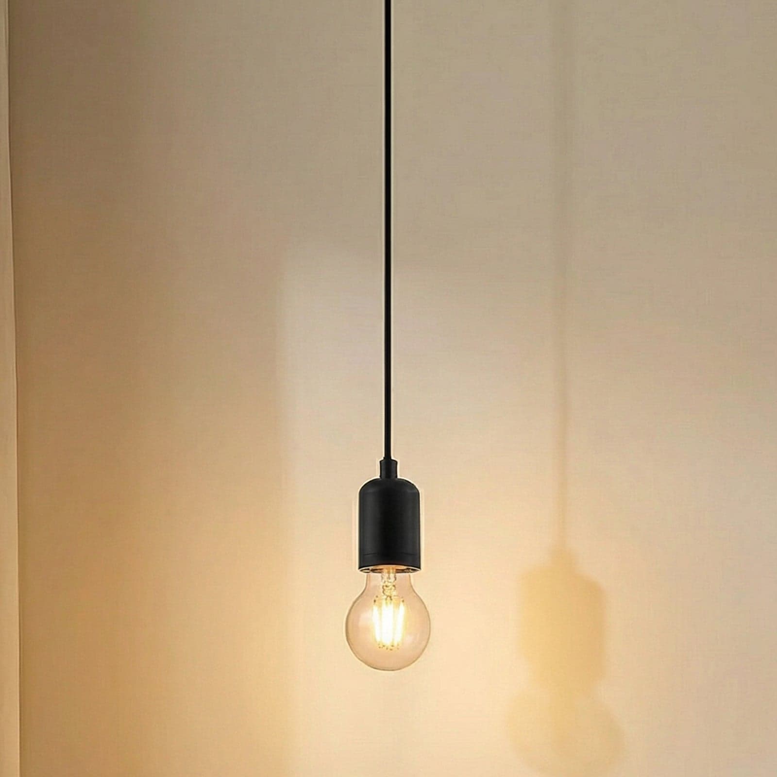 Hattie pendellampe, fatning E27, Ø 4,7 cm, svart, metall - Lindby - Spisestue - Moderne - Aluminium - Med en lyskilde