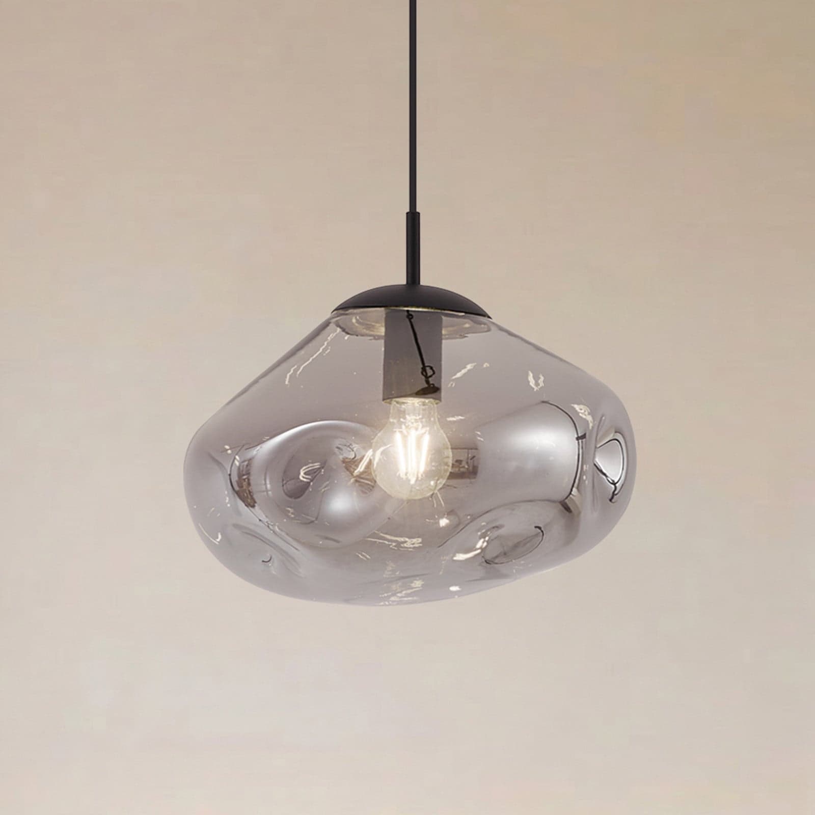 Lelia hengelampe Ø 35 cm røykgrå glass - Lindby - Spisestue - Design - Med en lyskilde