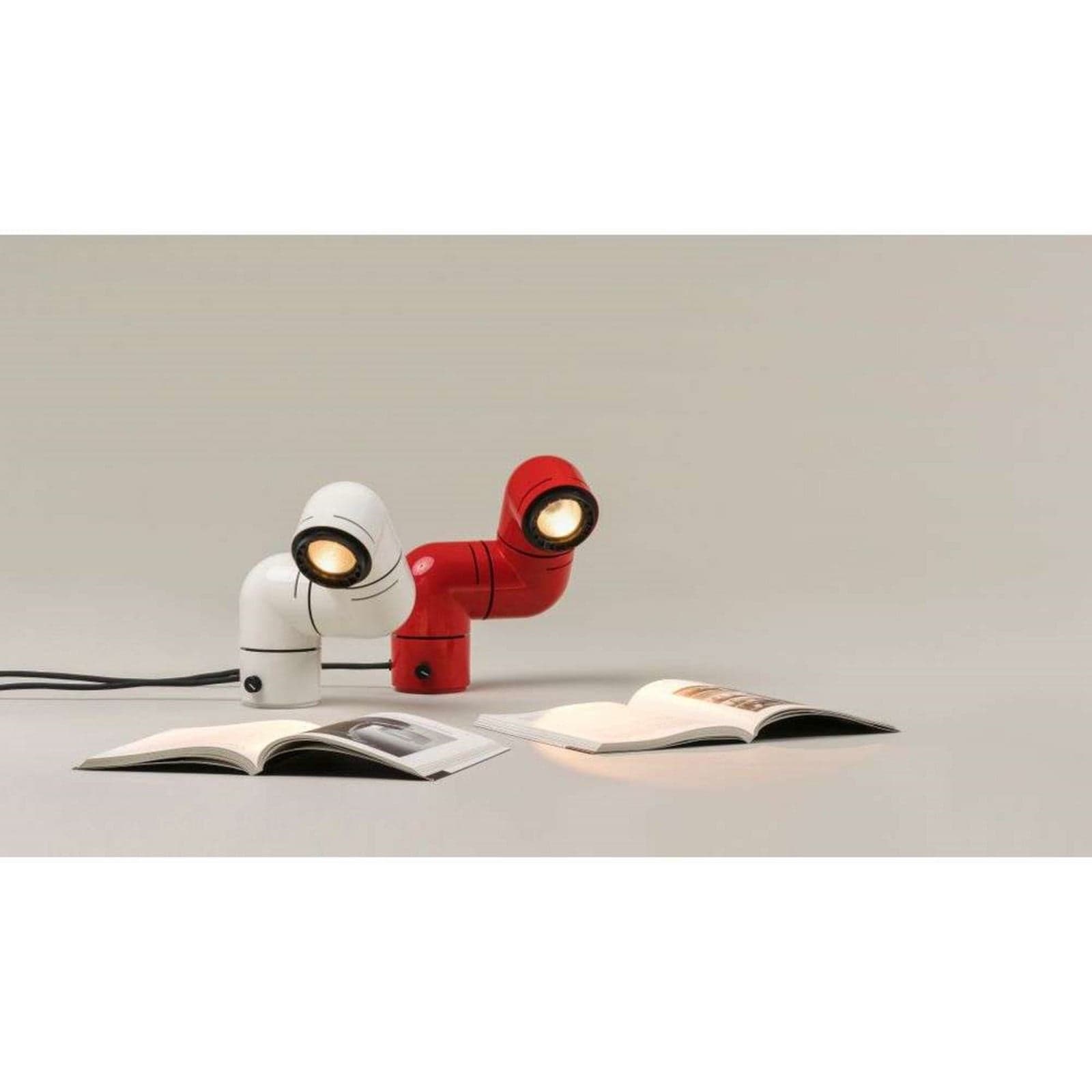 Tatu Bordlampe Rød - Santa & Cole - Stue - Plast