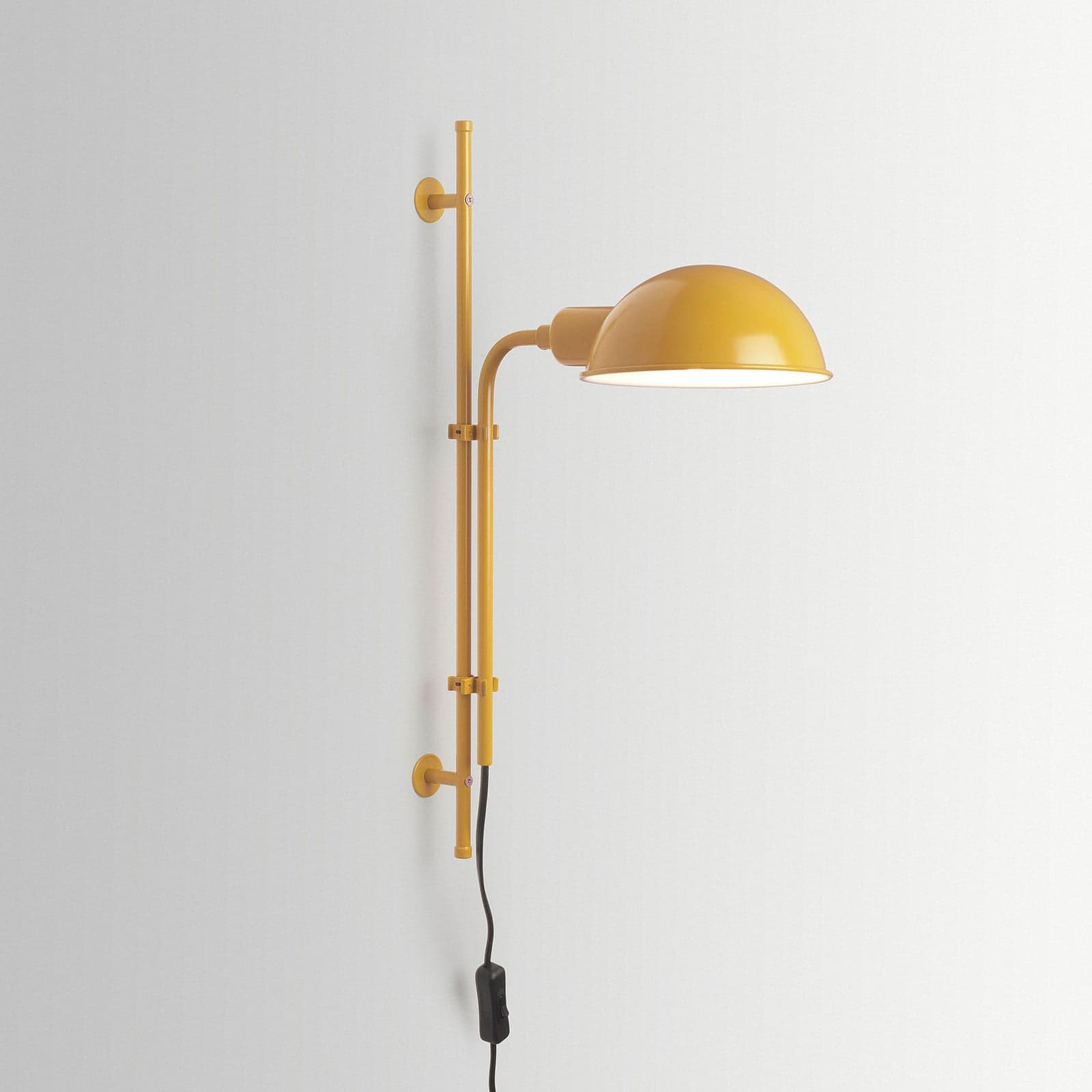 Funiculi Vegglampe Mustard - Marset Funiculí A - Stue - Design - Metall - Med en lyskilde