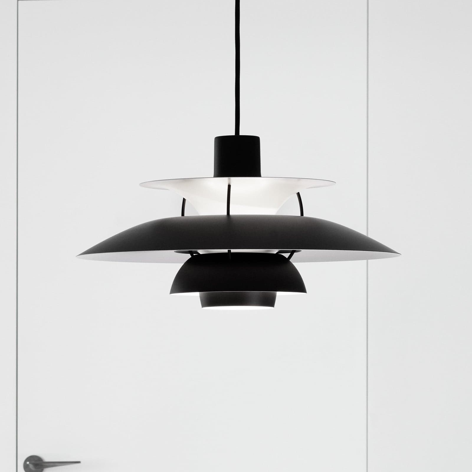 PH 5 500 pendellampe Monochrome Black – Louis Poulsen - Stue - Design - Metall - Med en lyskilde