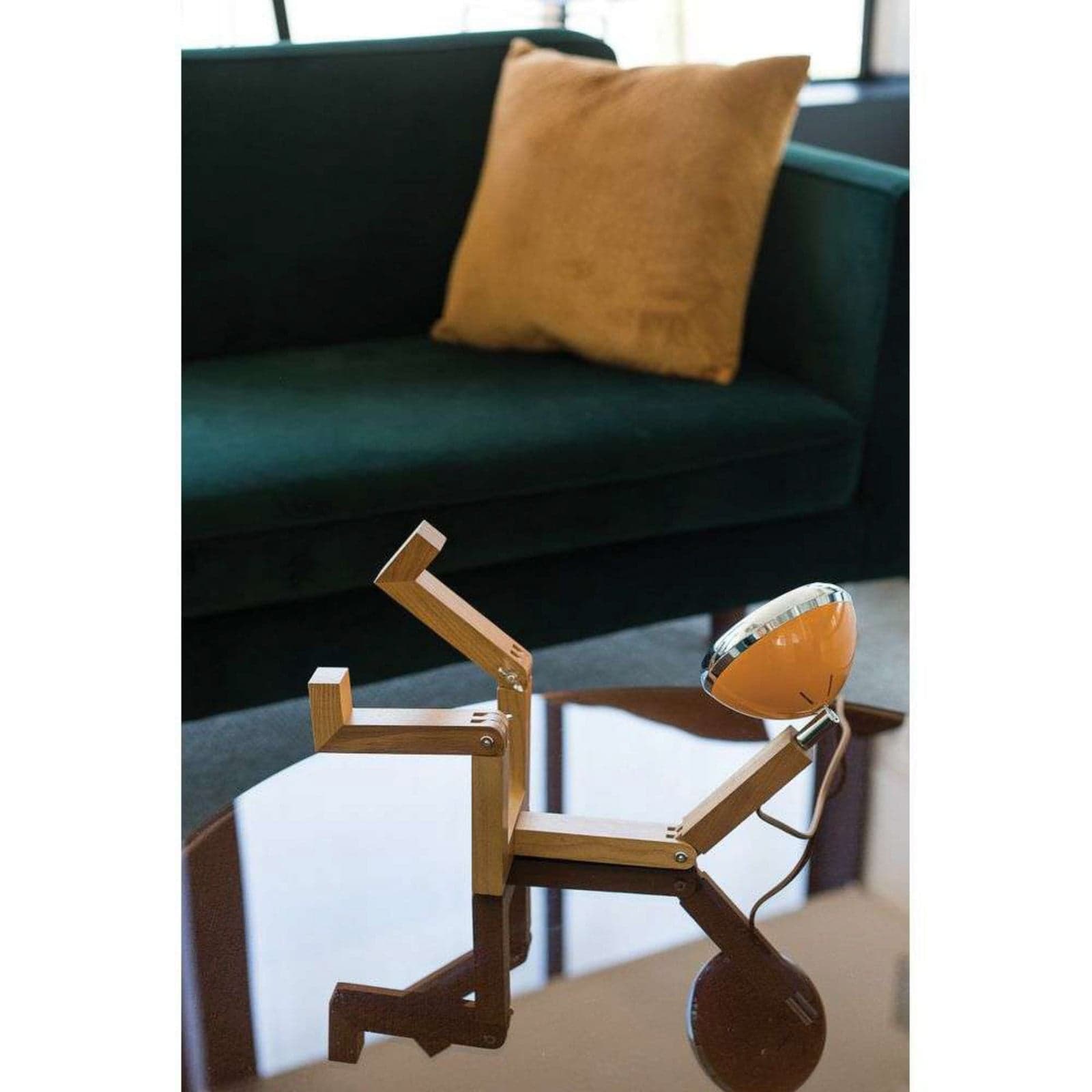 MR. WATTSON bordlampe 28 cm aluminium/oransje – Piffany Copenhagen - Stue - Design - Tre - Med en lyskilde