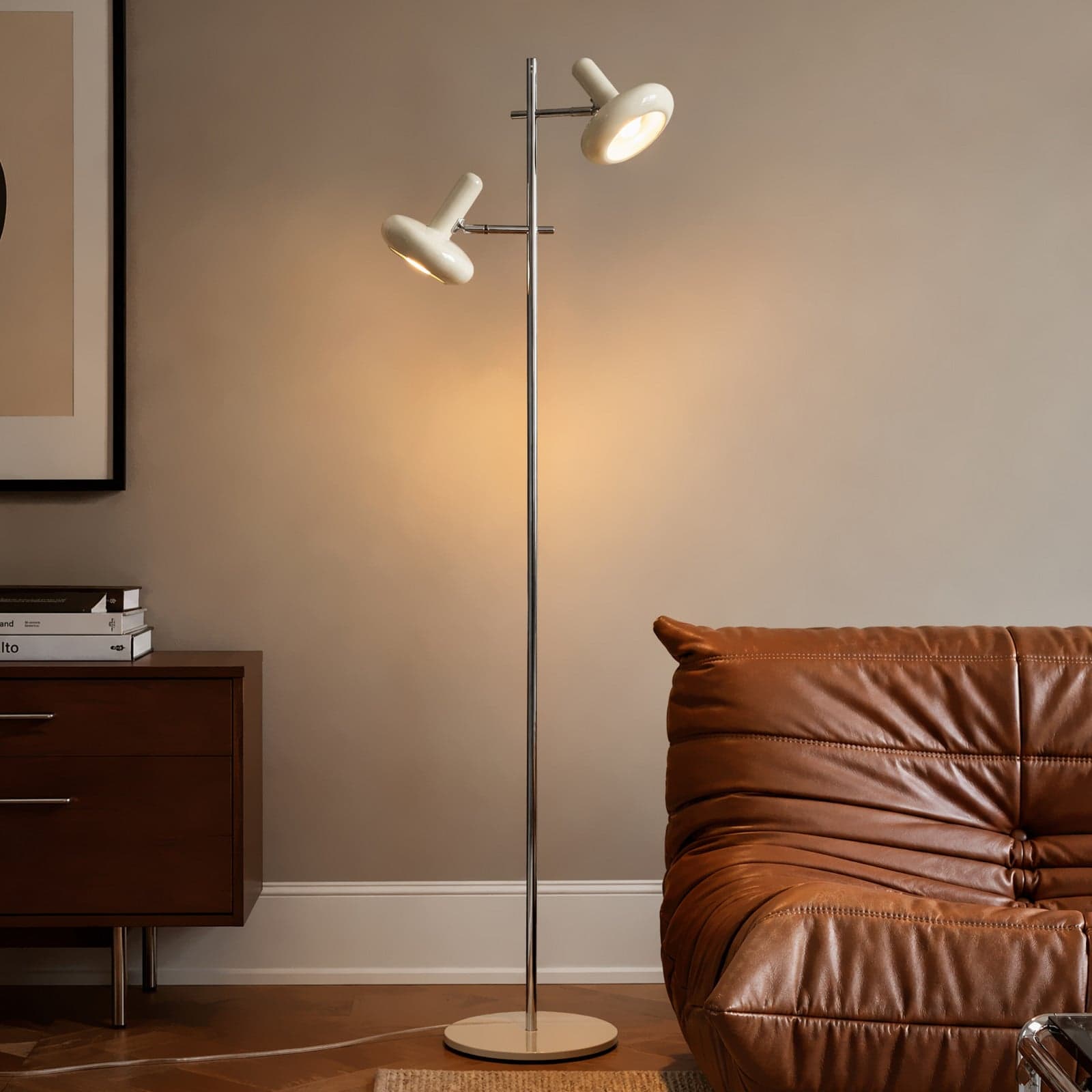 Dylan gulvlampe, høyde 150 cm, krom/beige, 2 lyskilder, 2 x E14 – Lindby - Stue - Vintage - Metall - Med flere lyskilder