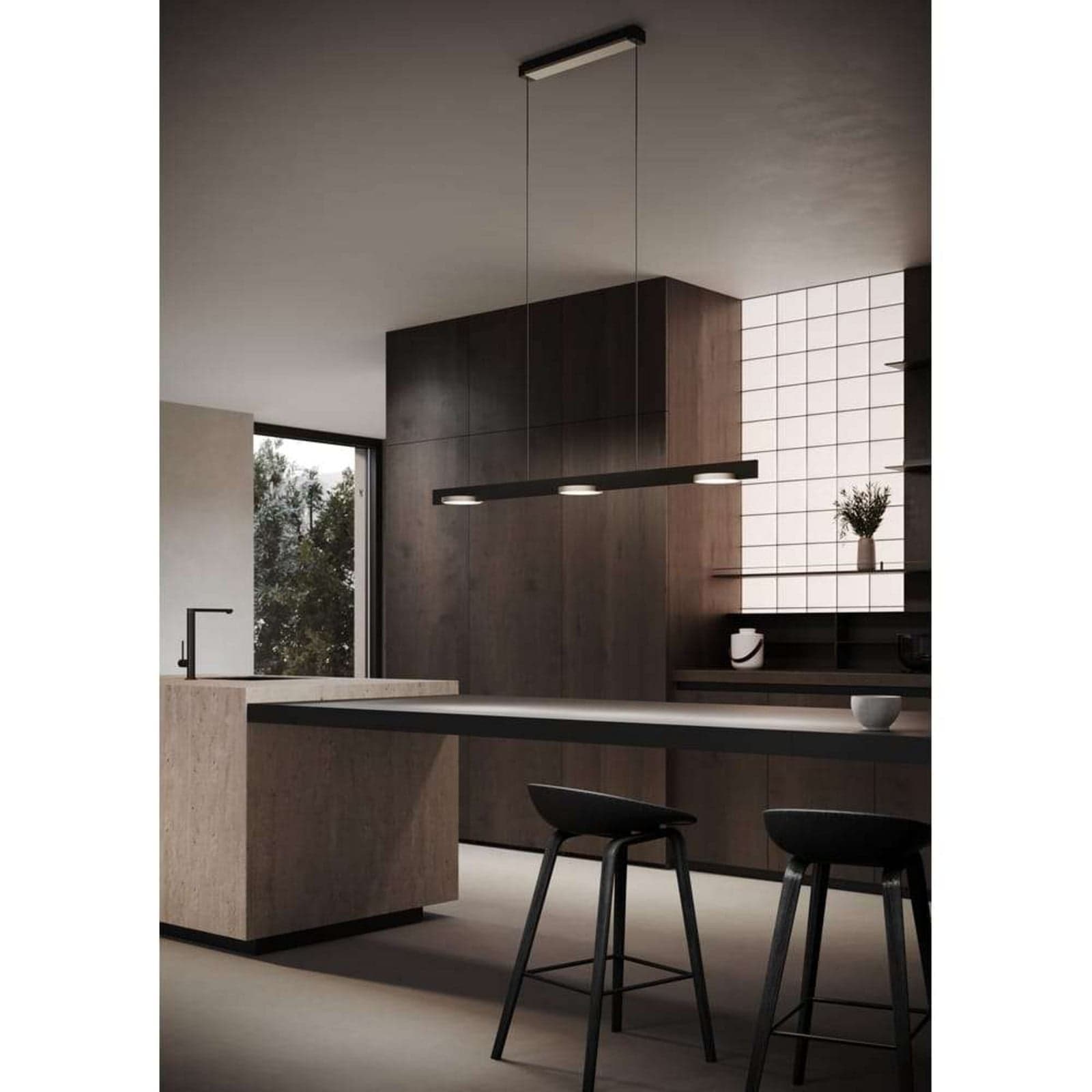 Inlay S1250 Lineær pendellampe, svart/gull - Light-Point - Spisestue - Aluminium