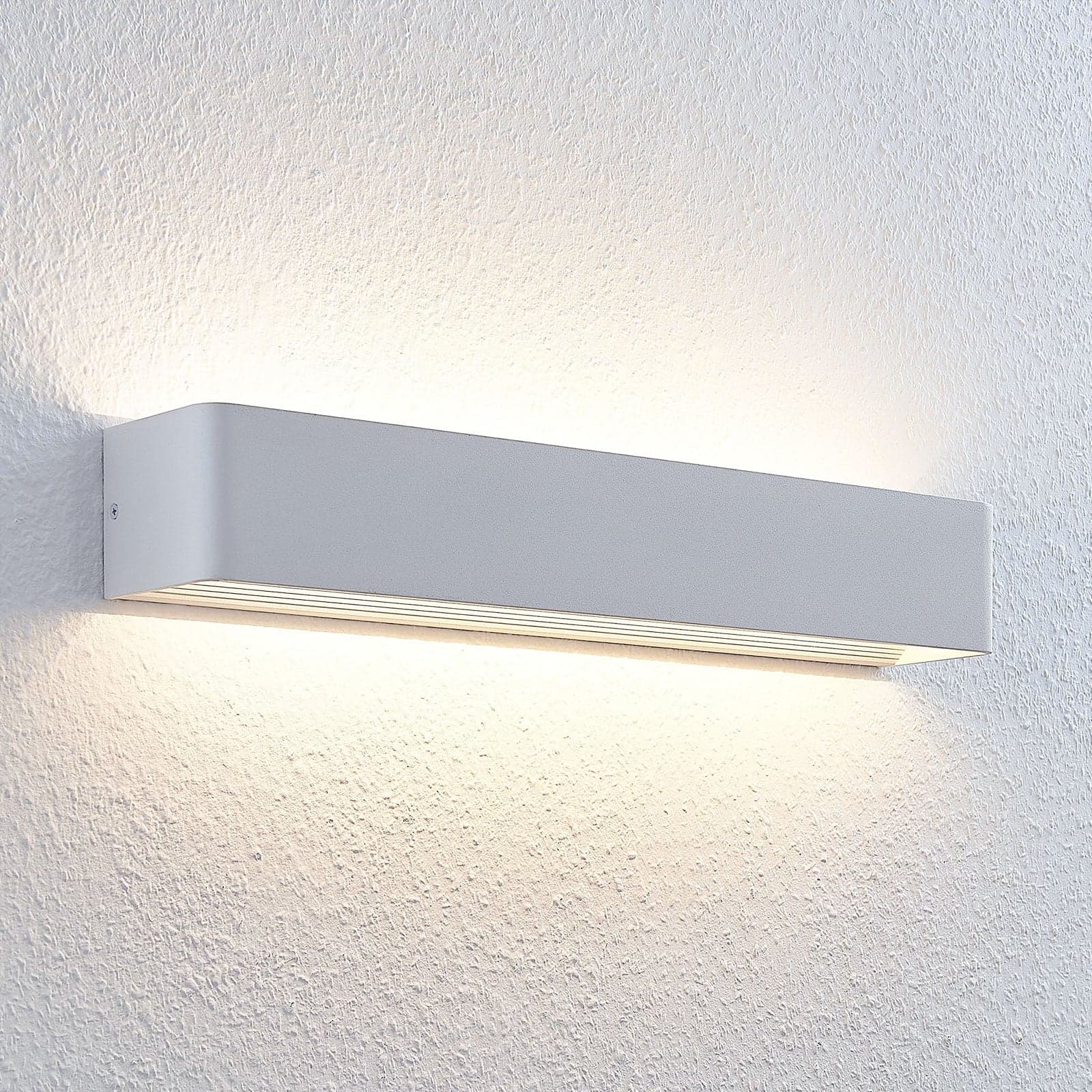 Lonisa LED Vegglampe W53 White - Lindby - Stue - Moderne - Metall - Kantet