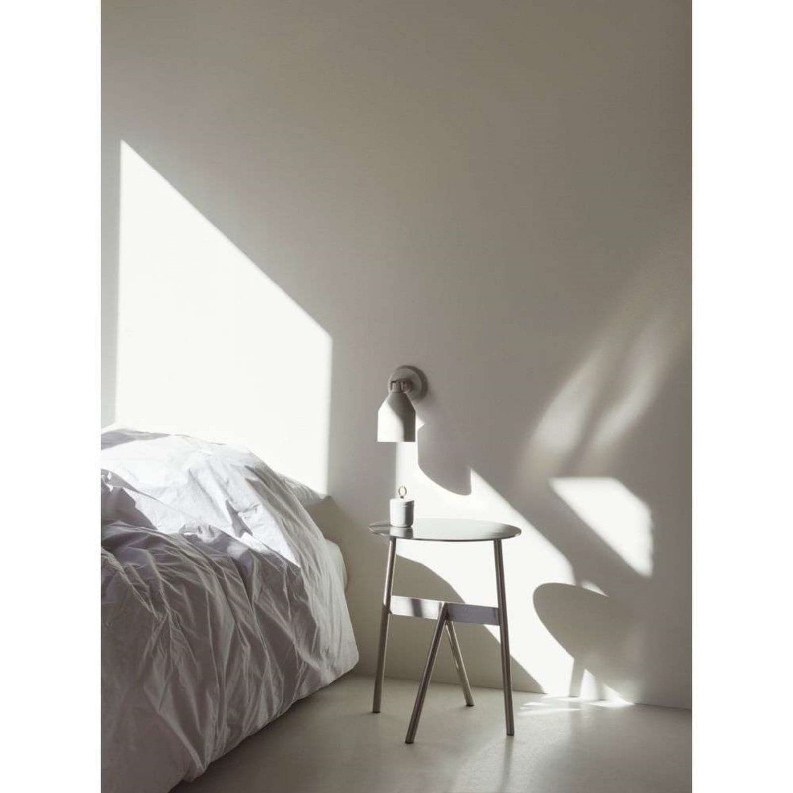 Klip Vegglampe Warm Grey - Normann Copenhagen - Stue - Metall