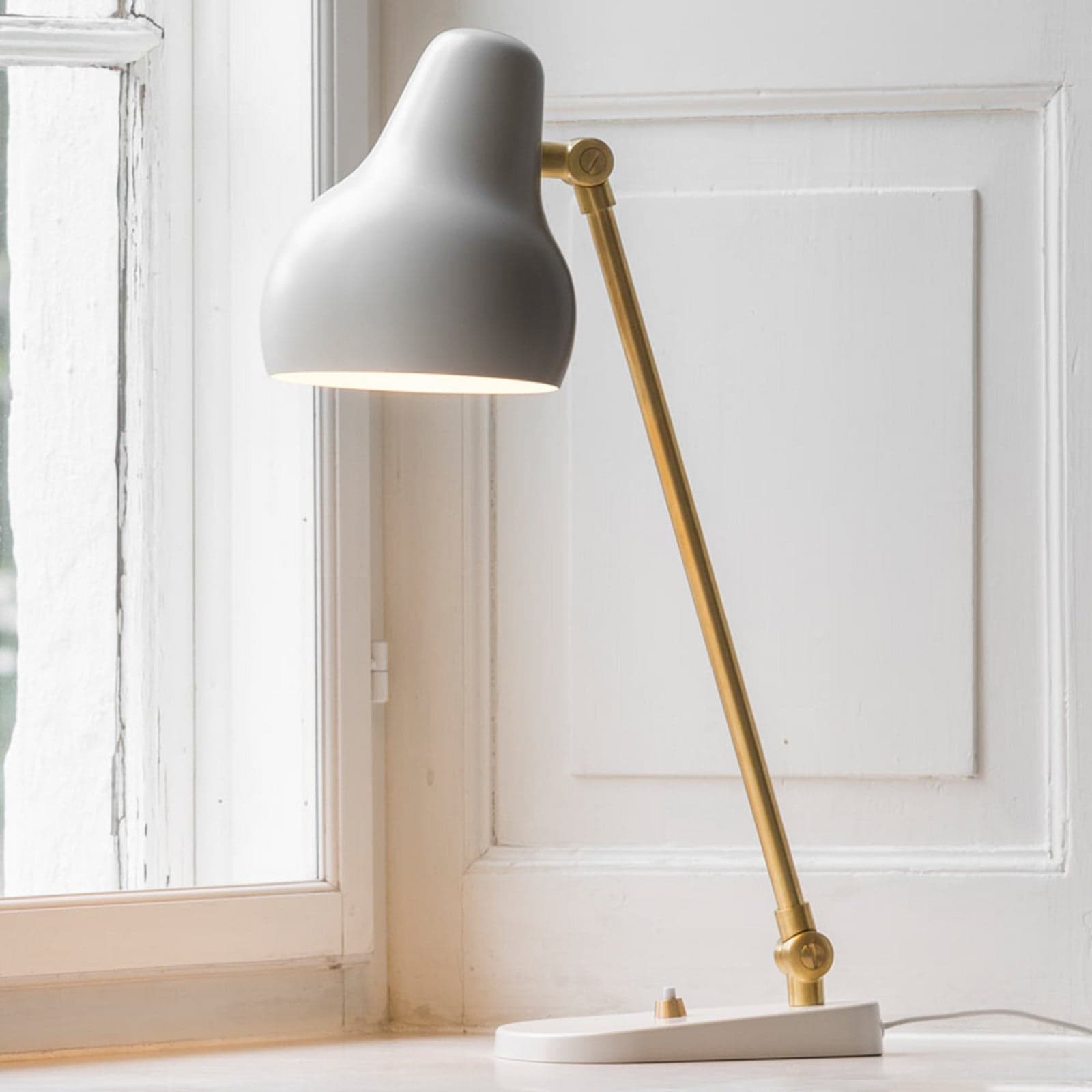 VL38 Bordlampe - Louis Poulsen - Stue - Design - Metall - Med en lyskilde