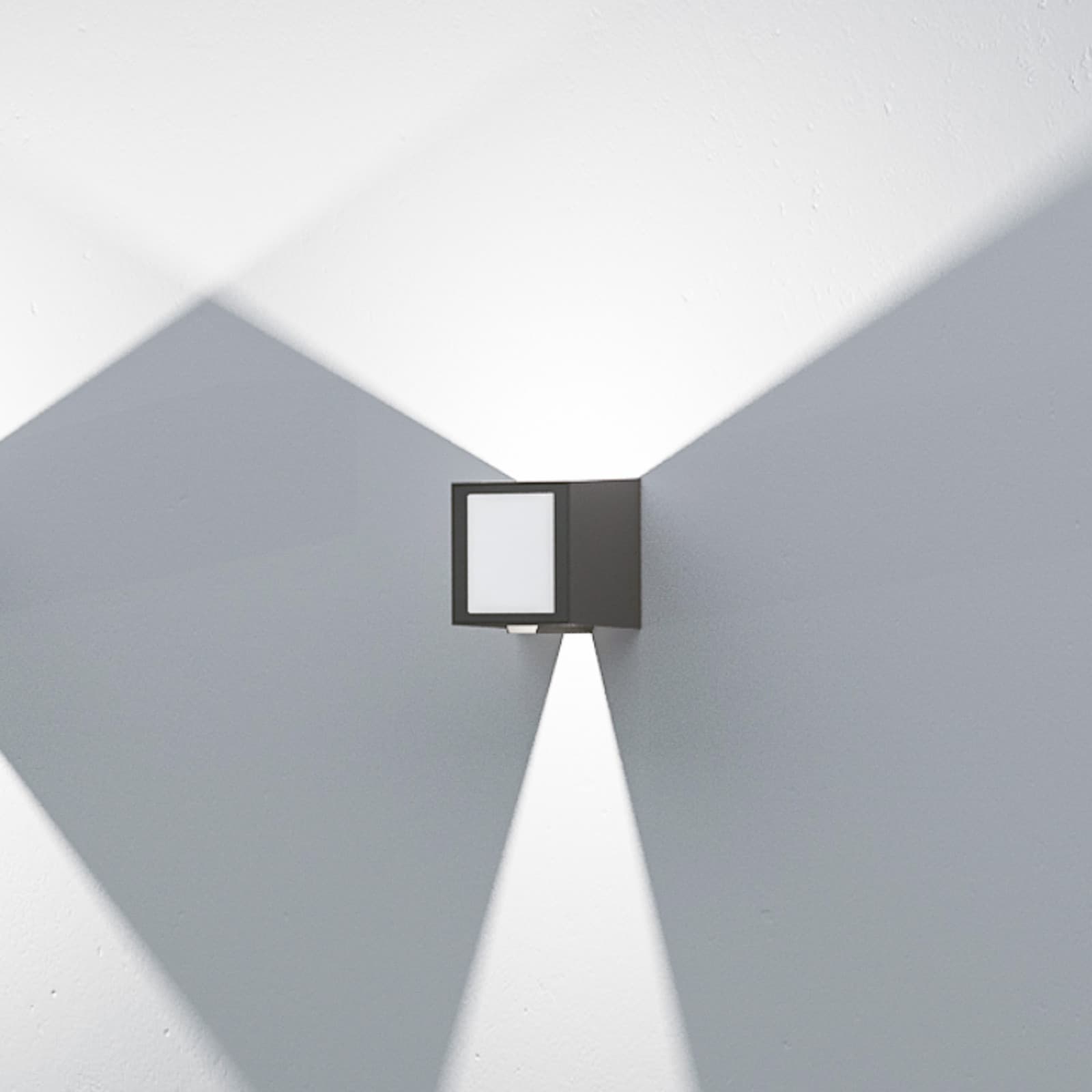Una LED 9W Utendørs Vegglampe Black - Loom Design - Moderne - Metall - Kantet