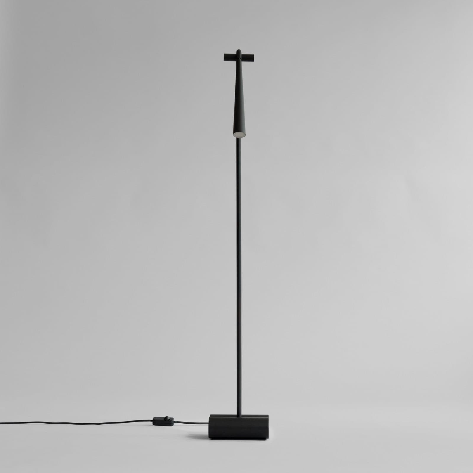 SNAKE gulvlampe, svart Høyde 130 cm Metall - 101 Copenhagen - Stue - Design - Aluminium - Med en lyskilde