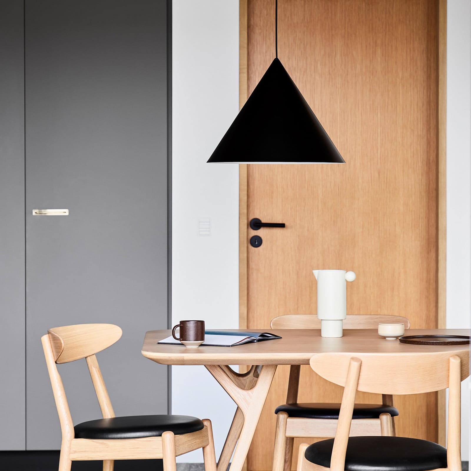 Benjamin Pendel Ø30 Matt Black - Frandsen - Stue - Design - Metall - Med en lyskilde