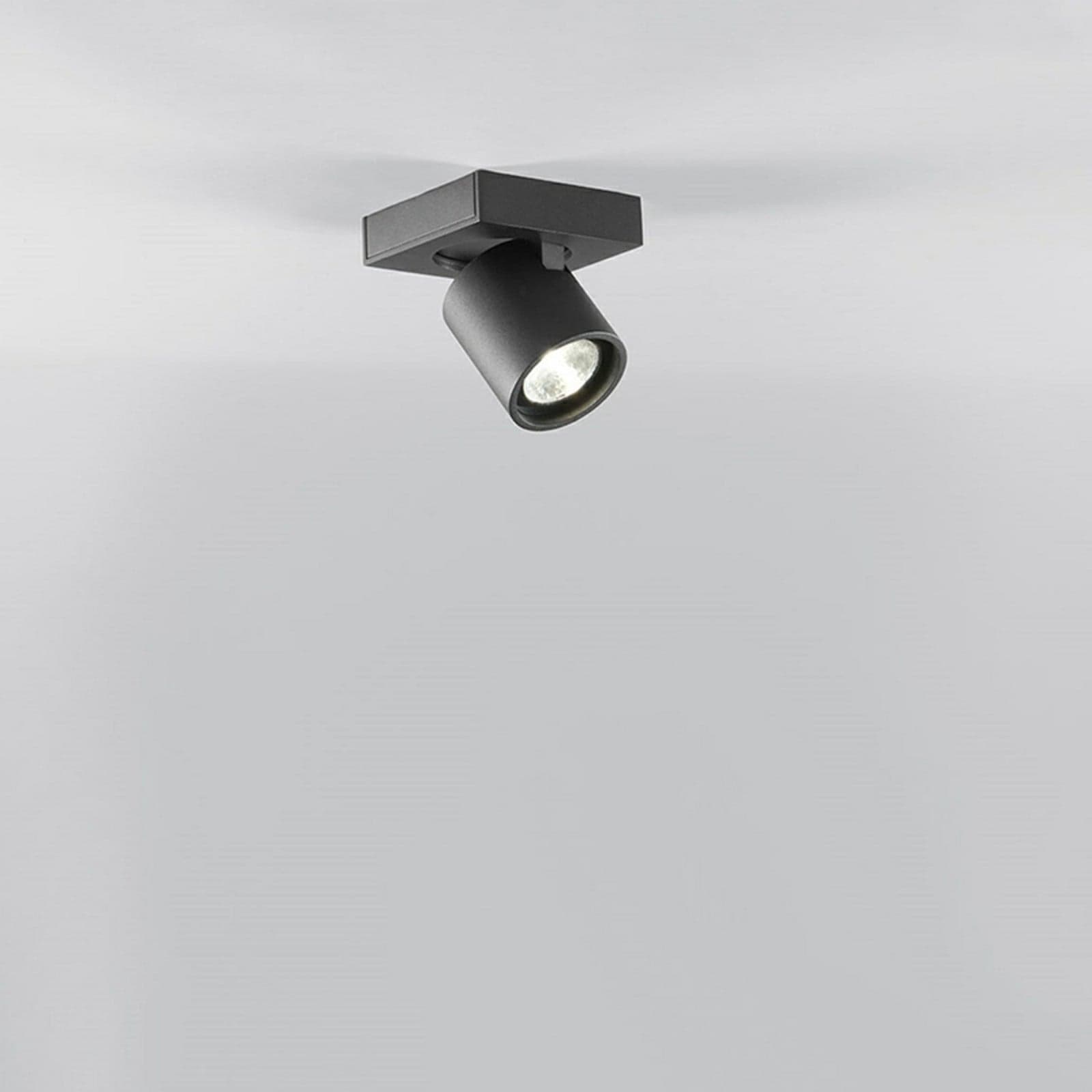 Focus Mini 1 LED Taklampe 2700K Black - LIGHT-POINT - Stue - Aluminium