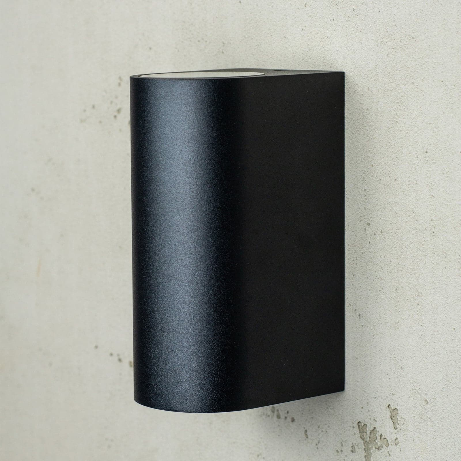 Læsø Utendørs Vegglampe Up/Down Matt Svart - Dyberg Larsen - Design - Aluminium - Med flere lyskilder