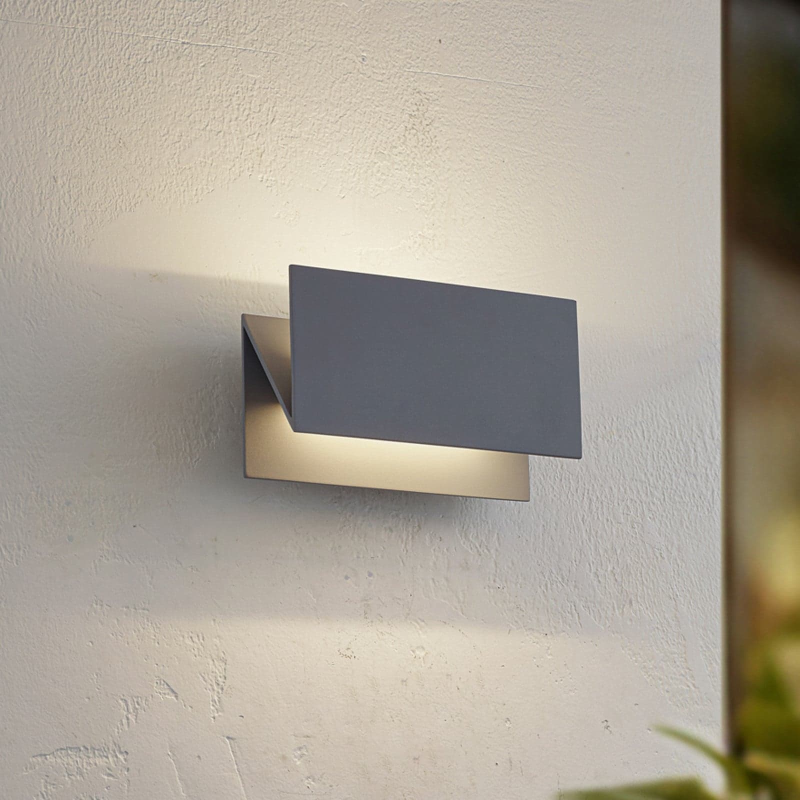 Meja LED Utendørs Vegglampe 27cm IP54 Grå - Lucande - Balkong - Moderne - Aluminium - Kantet