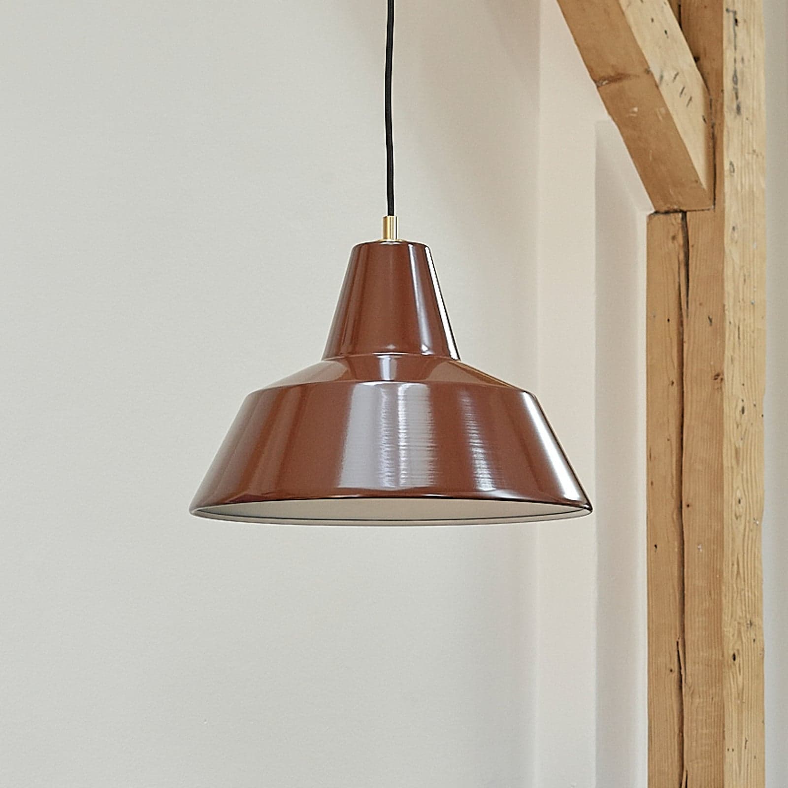 Workshop W3 pendellampe, brun, aluminium, E27 – Made By Hand - Spisestue - Design - Med en lyskilde