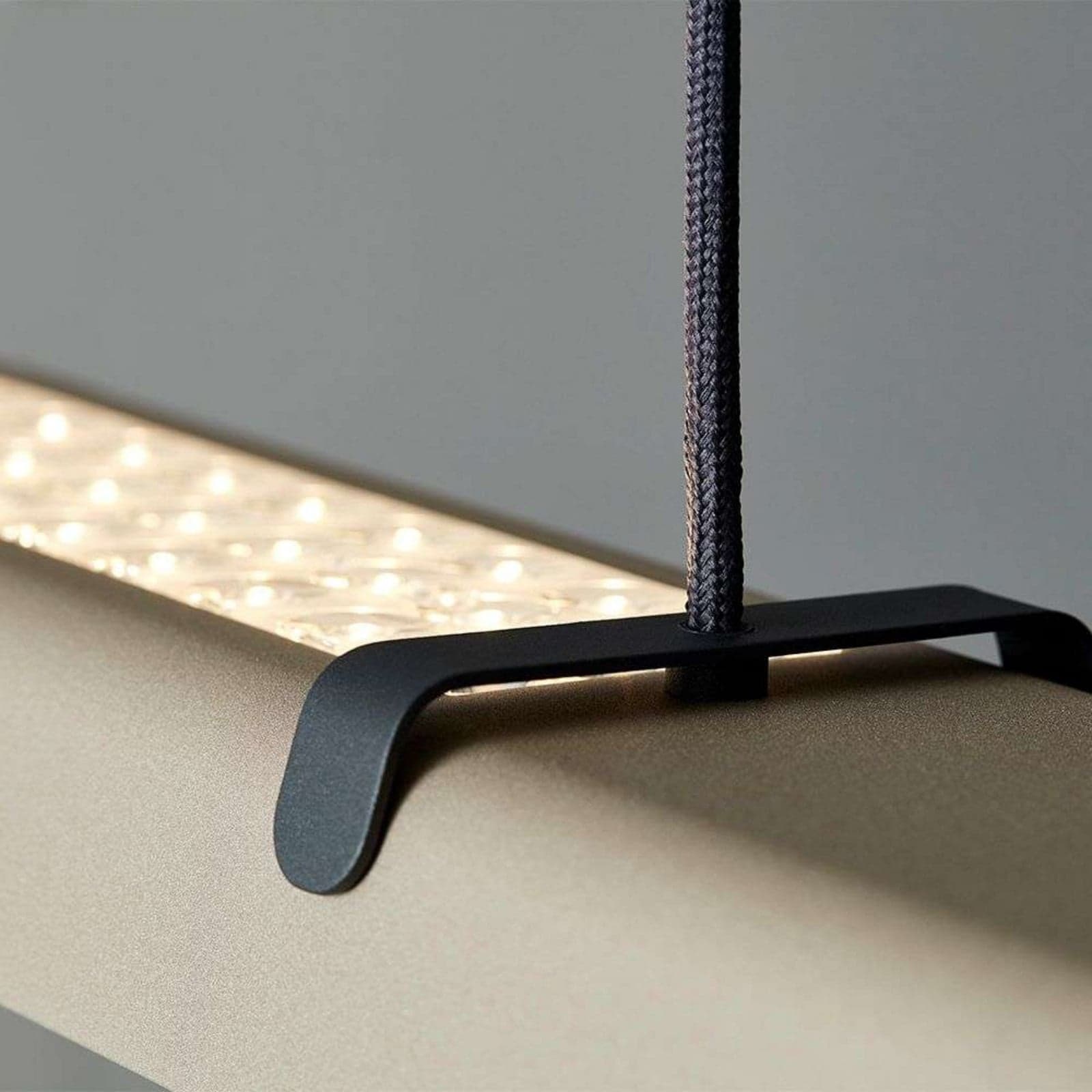Fold Office G2 LED Pendel Dim. Up/Down Sand - Belid - Stue